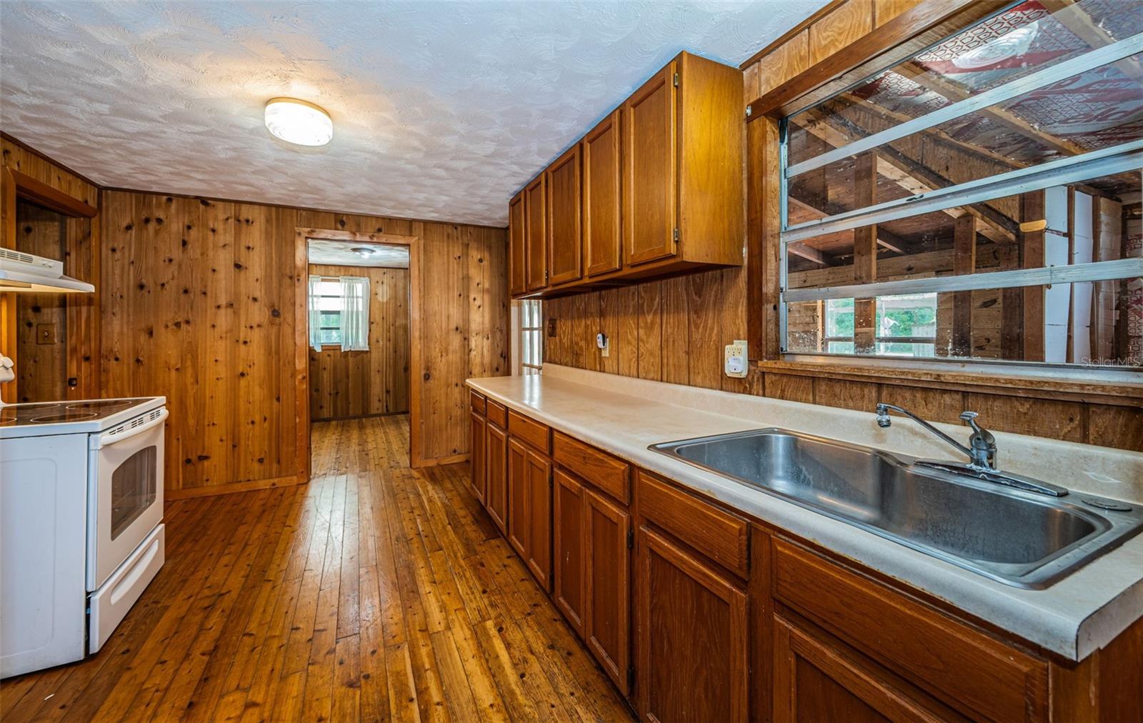 Image 18 of 49 For 6423 Bass Road