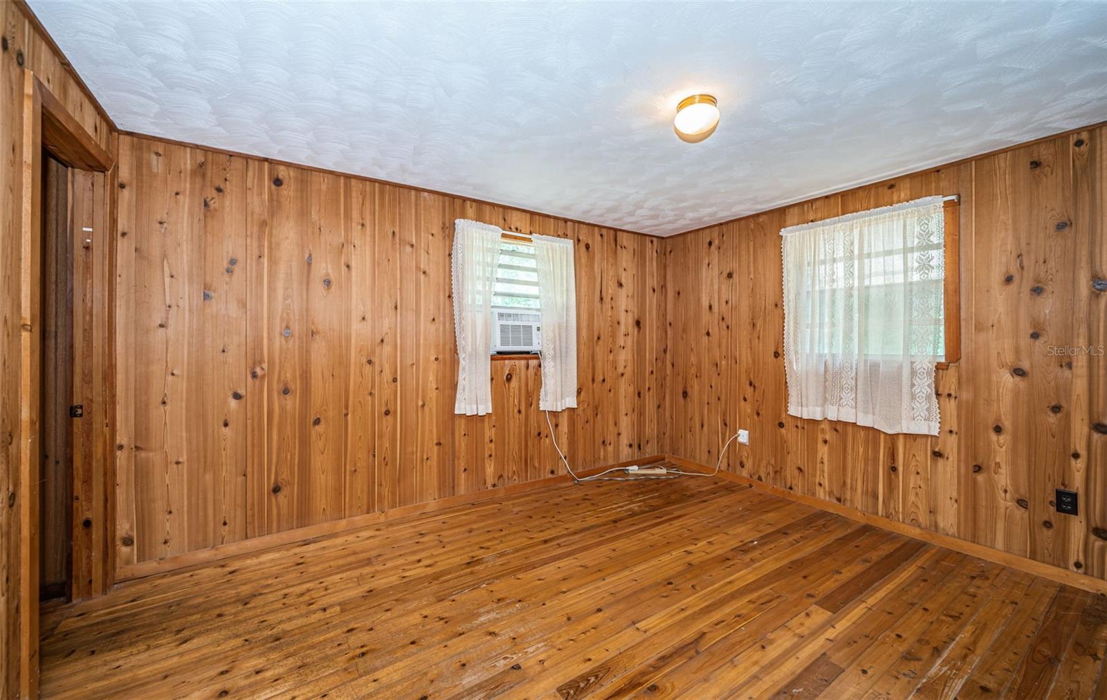Image 19 of 49 For 6423 Bass Road