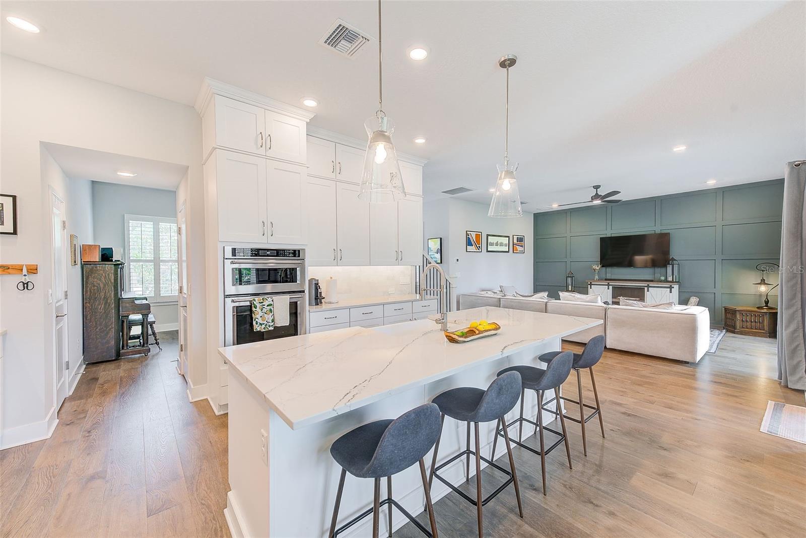 Image 11 of 62 For 4710 El Prado Boulevard
