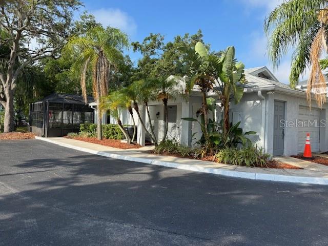 Image 13 of 26 For 4127 Dolphin Drive 4127
