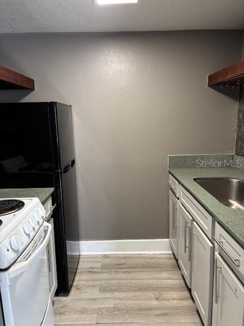 Image 8 of 26 For 4127 Dolphin Drive 4127