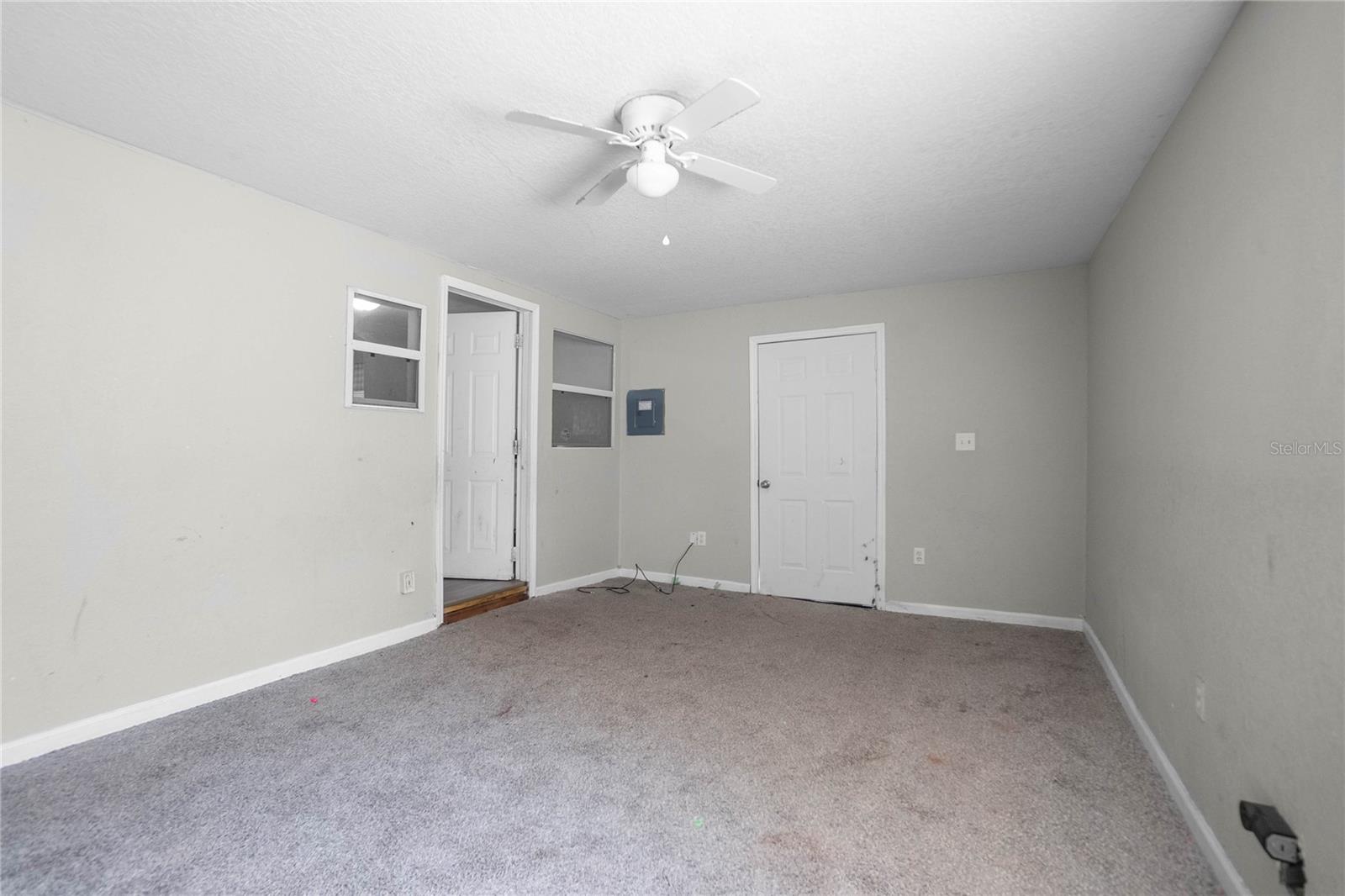 Image 22 of 27 For 7211 & 0 Sunnyside Drive