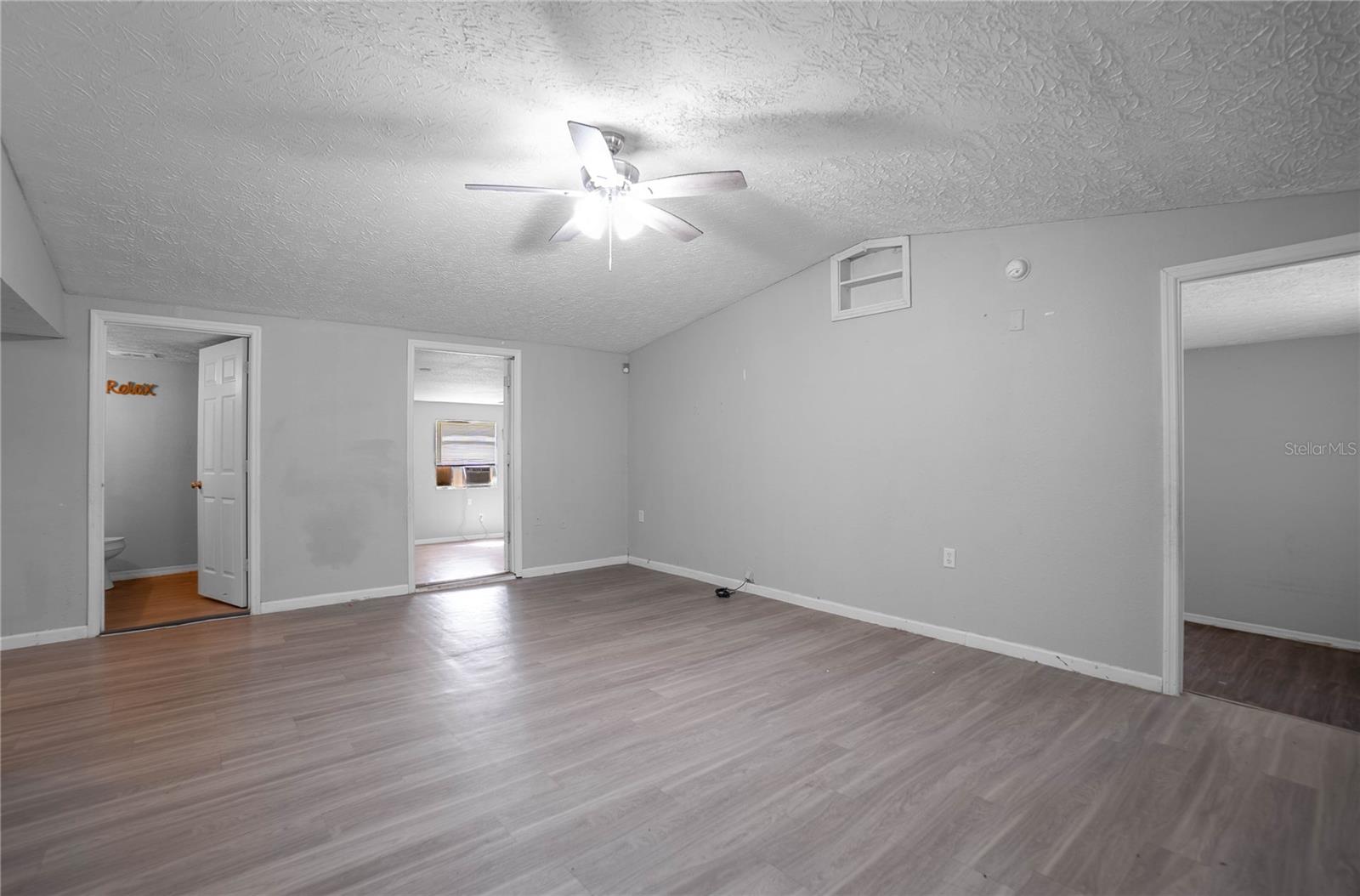 Image 8 of 27 For 7211 & 0 Sunnyside Drive