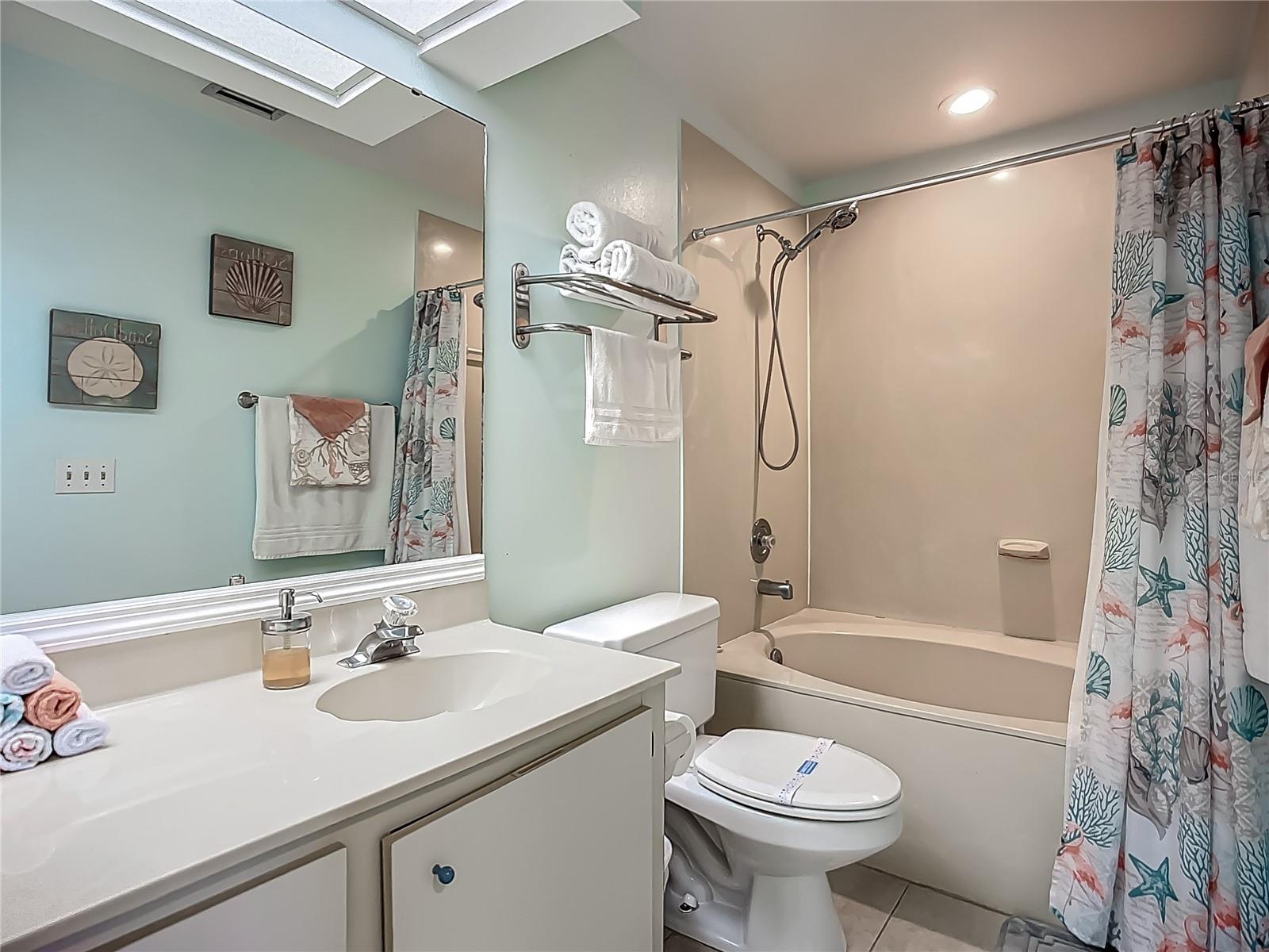 Image 18 of 39 For 6059 Bahia Del Mar Boulevard 235