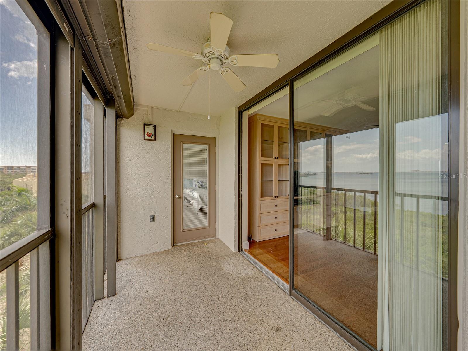 Image 32 of 47 For 1332 Pasadena Avenue S 503