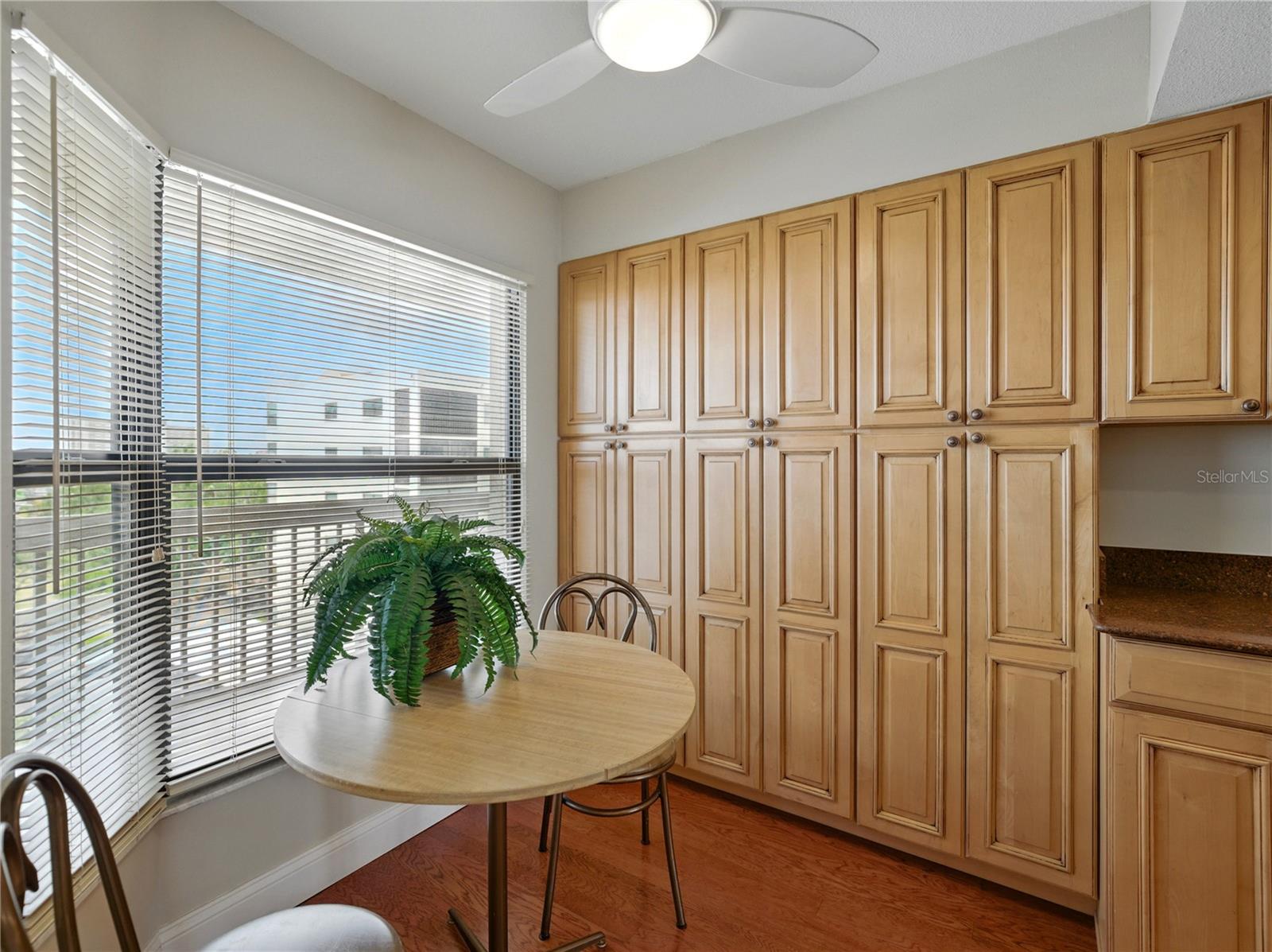 Image 7 of 47 For 1332 Pasadena Avenue S 503