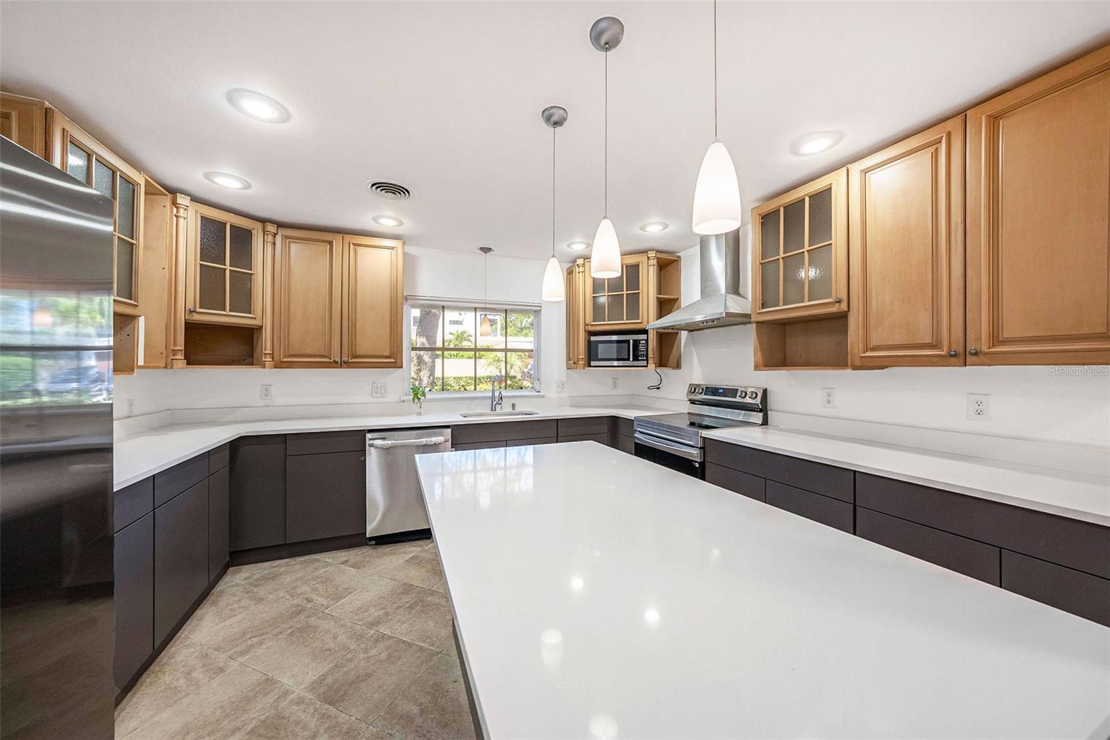 Image 11 of 24 For 1100 Snell Isle Boulevard Ne