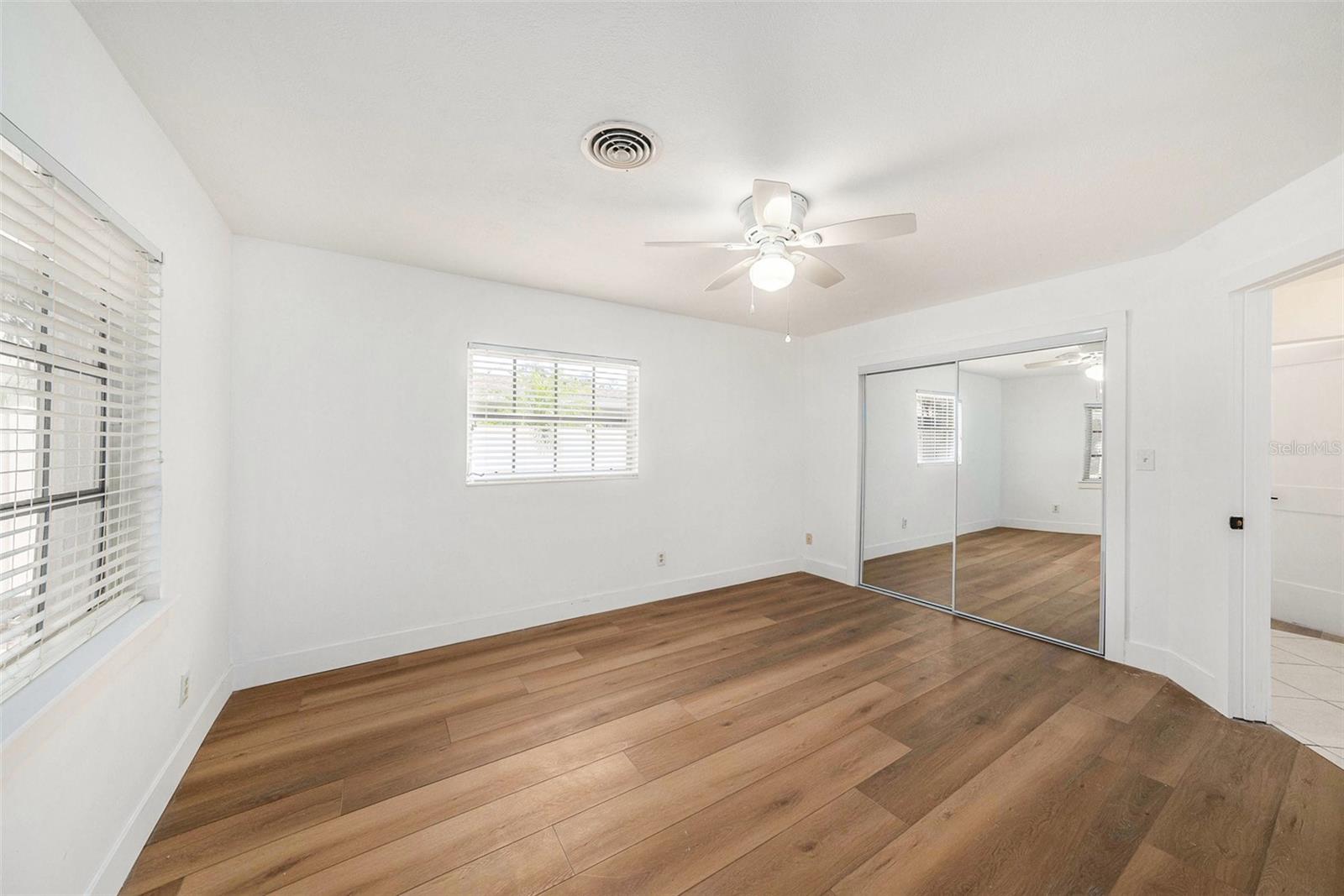 Image 13 of 24 For 1100 Snell Isle Boulevard Ne