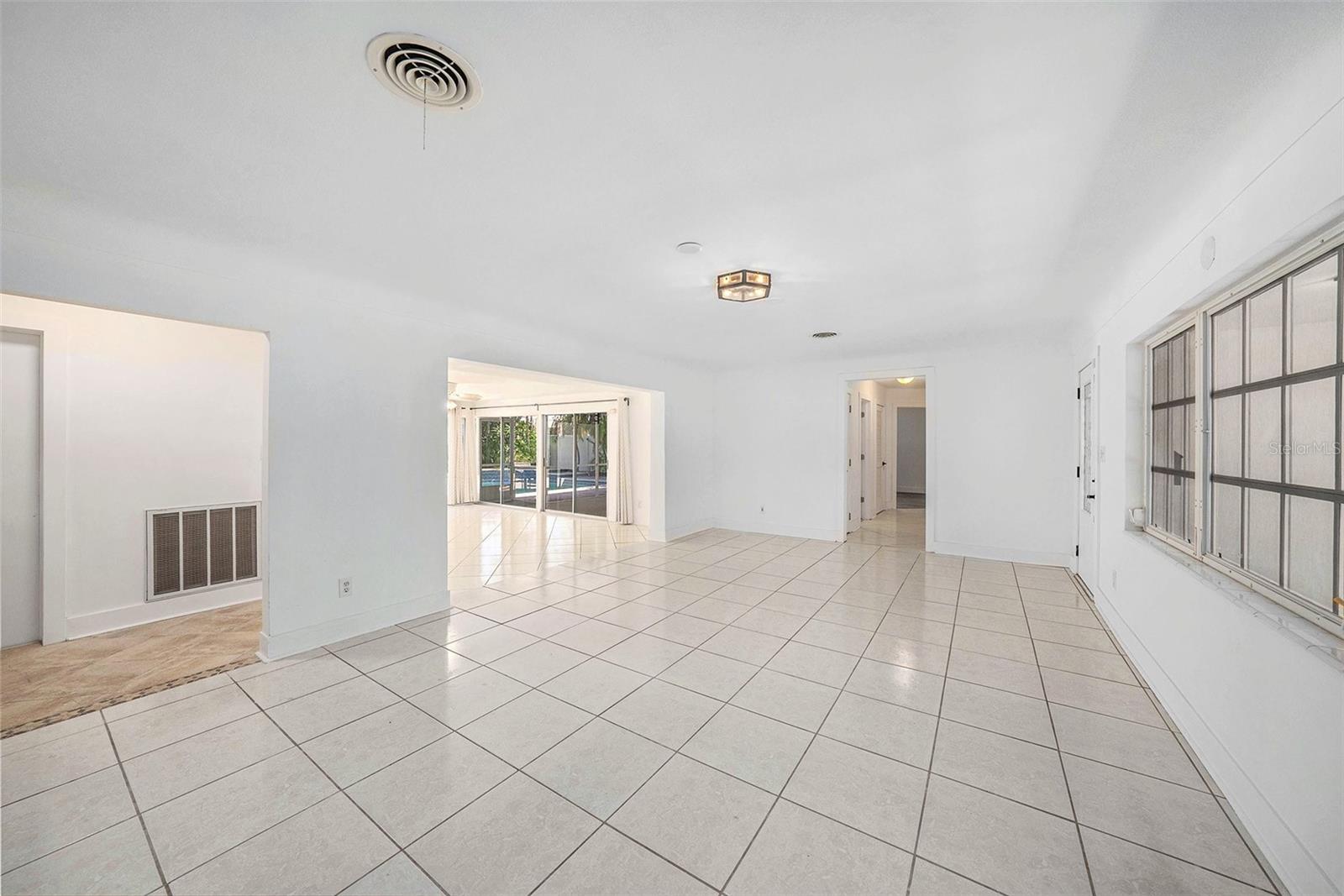 Image 6 of 24 For 1100 Snell Isle Boulevard Ne