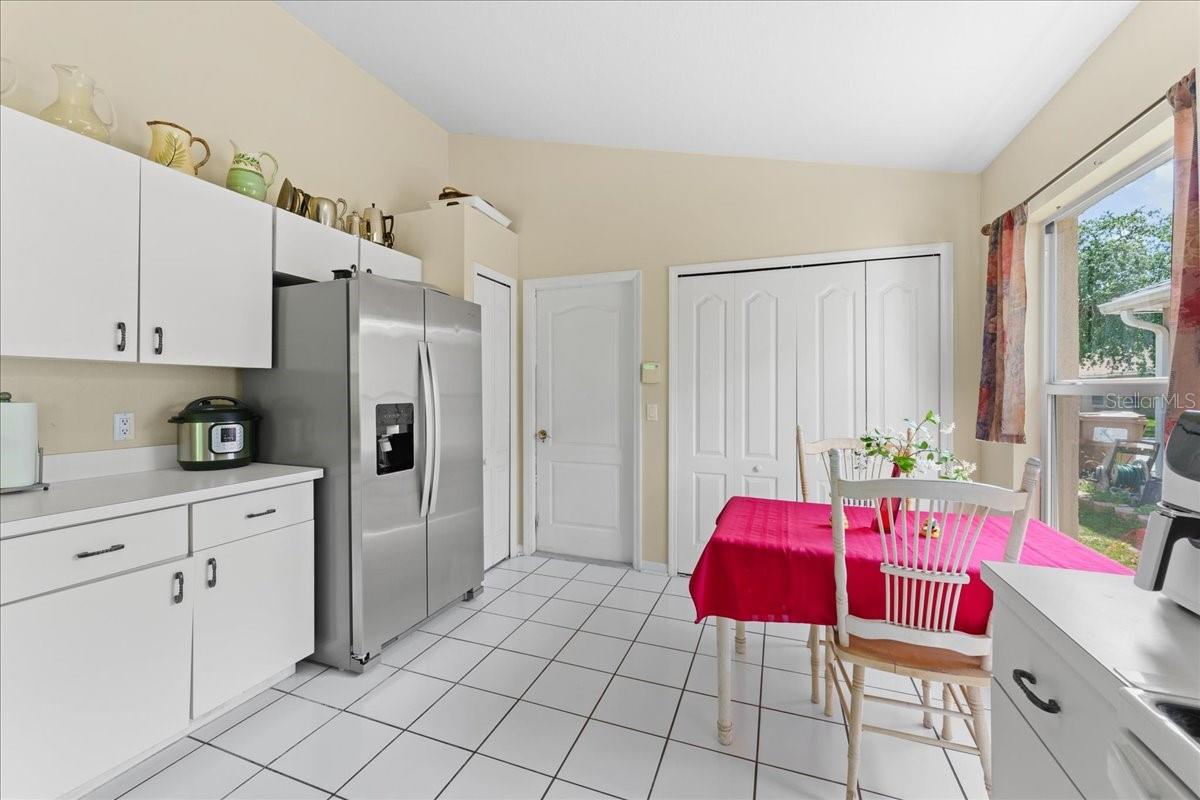 Image 11 of 48 For 7235 Sharpsburg Boulevard