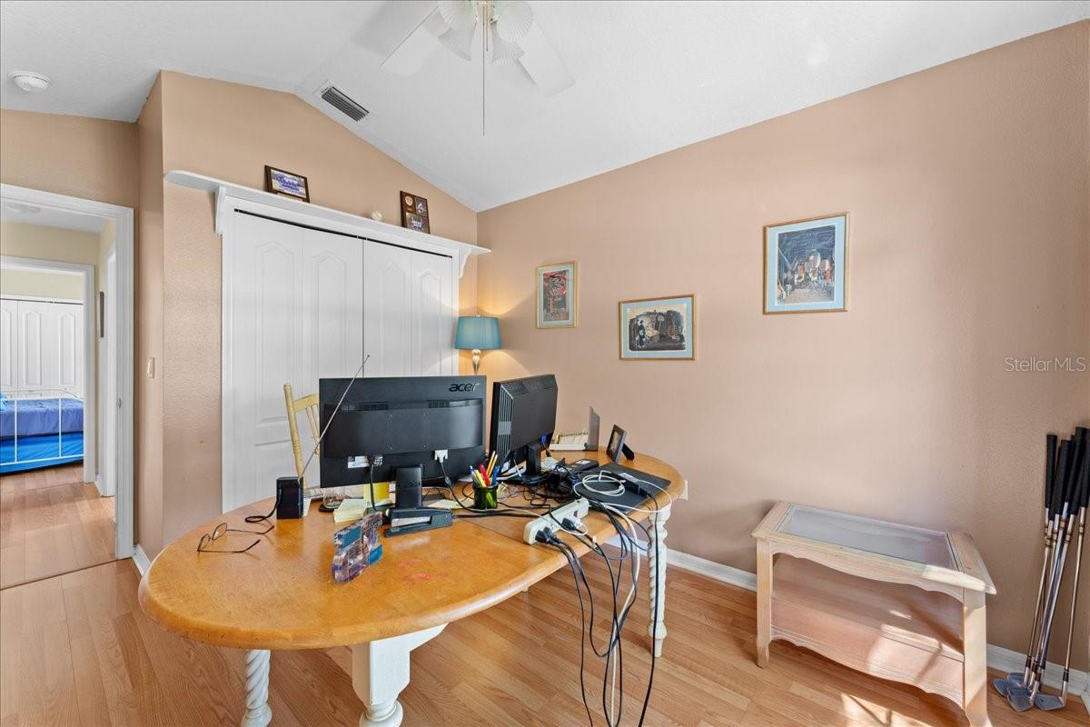 Image 33 of 48 For 7235 Sharpsburg Boulevard