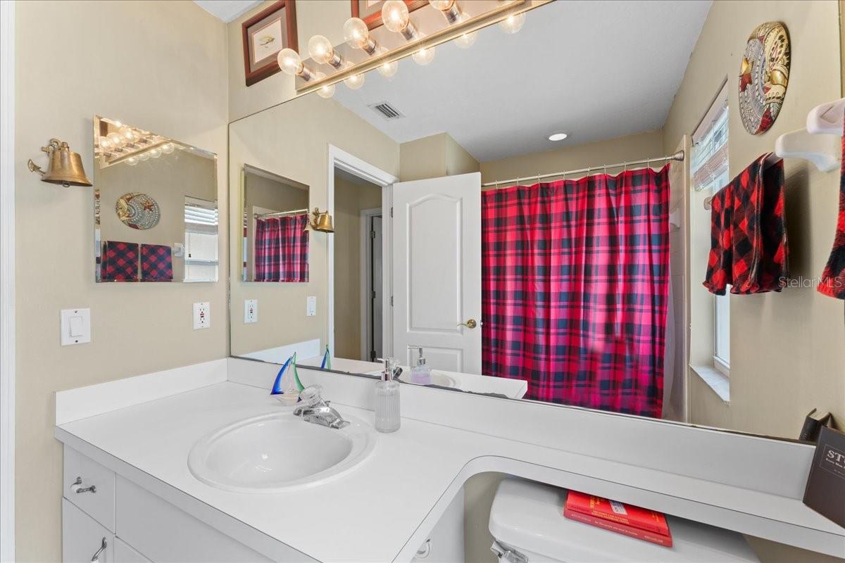 Image 34 of 48 For 7235 Sharpsburg Boulevard