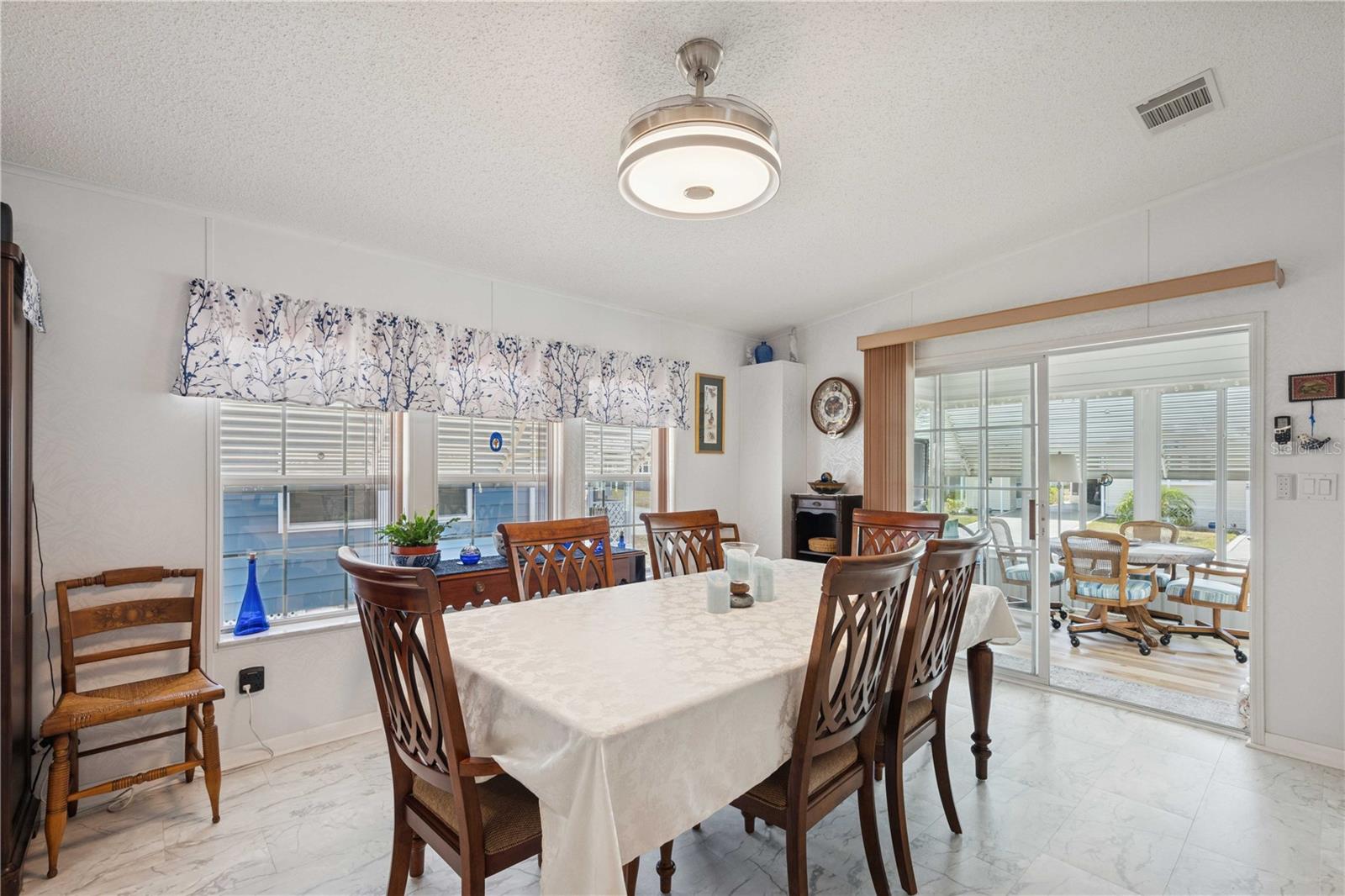 Image 11 of 77 For 5646 Cheyenne Street