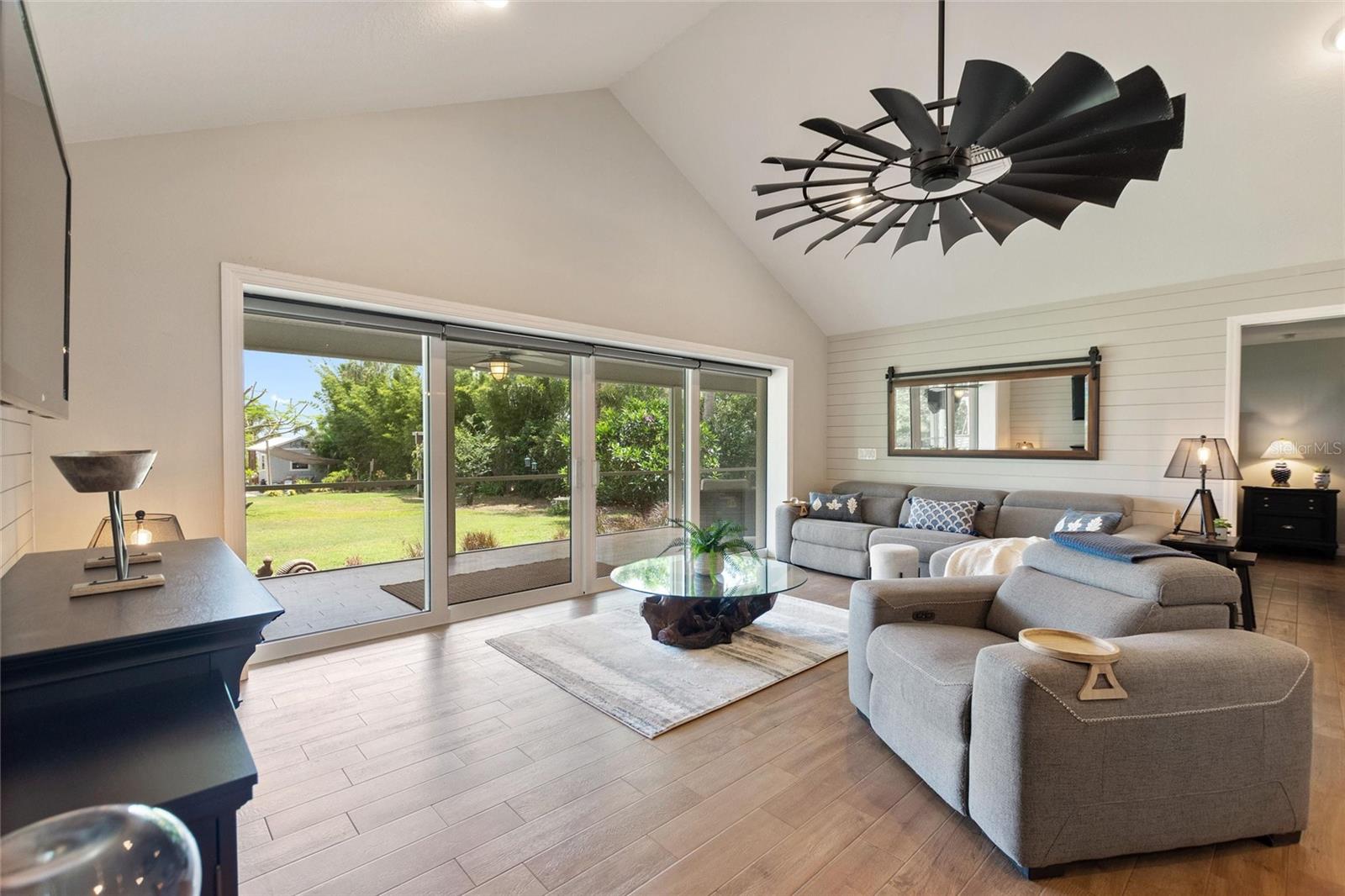 Image 21 of 92 For 1395 Lake Reedy Boulevard