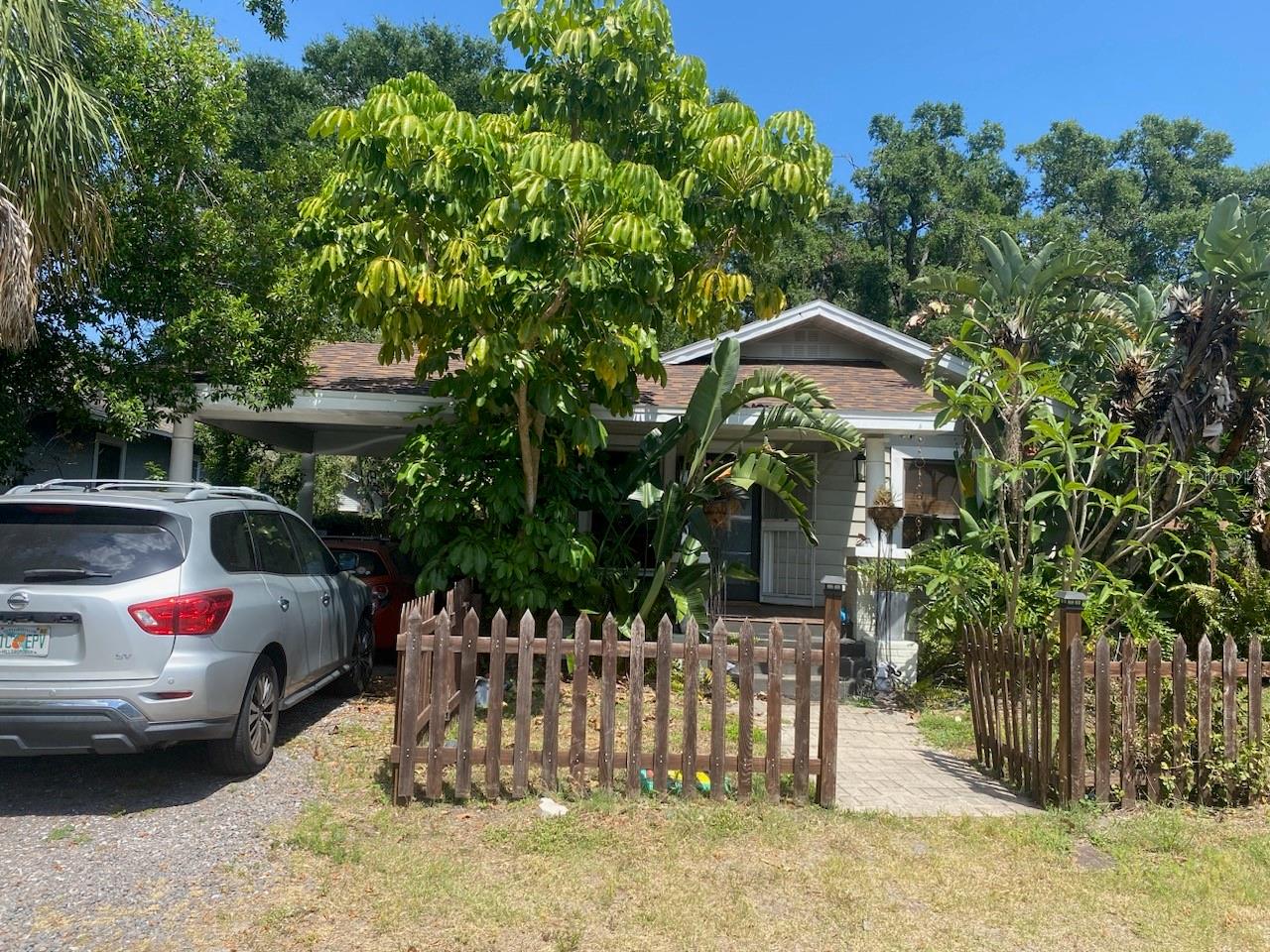 Listing Details for 4303 10th Street, TAMPA, FL 33603