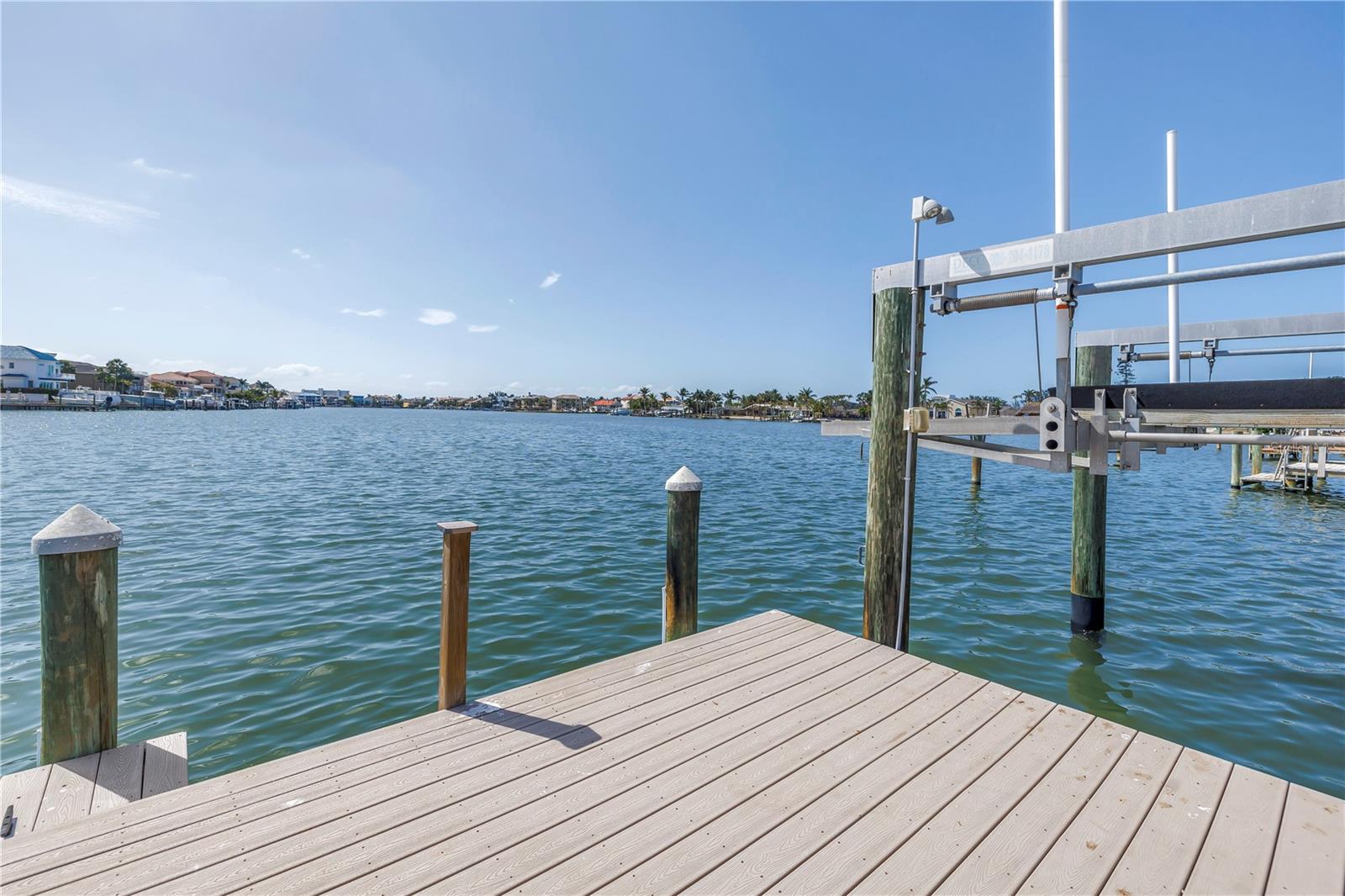 Image 3 of 18 For 2140 Dolphin Boulevard S