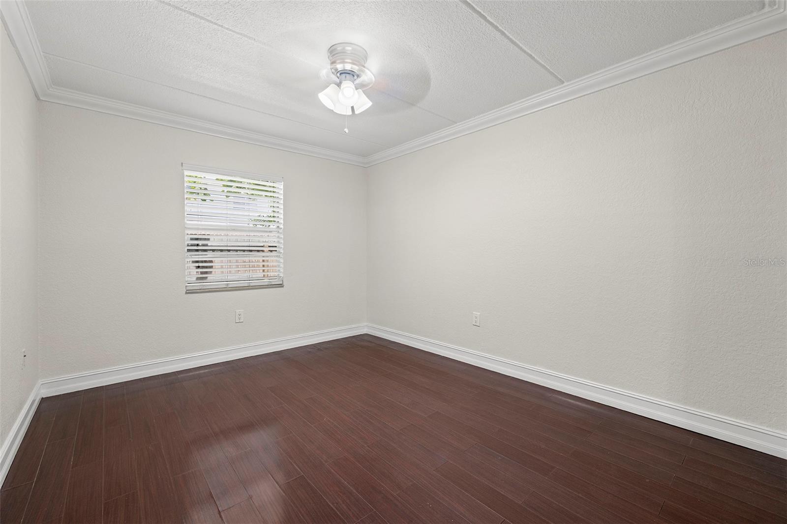 Image 27 of 32 For 5221 Bayshore Boulevard 11