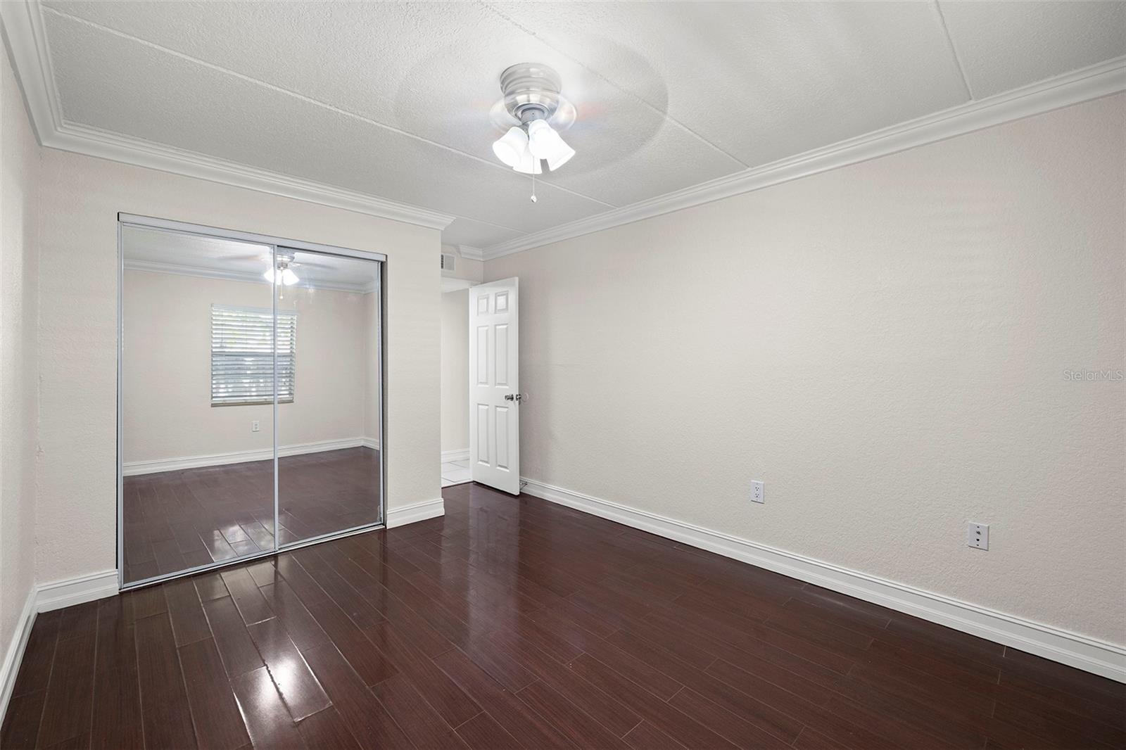 Image 29 of 32 For 5221 Bayshore Boulevard 11