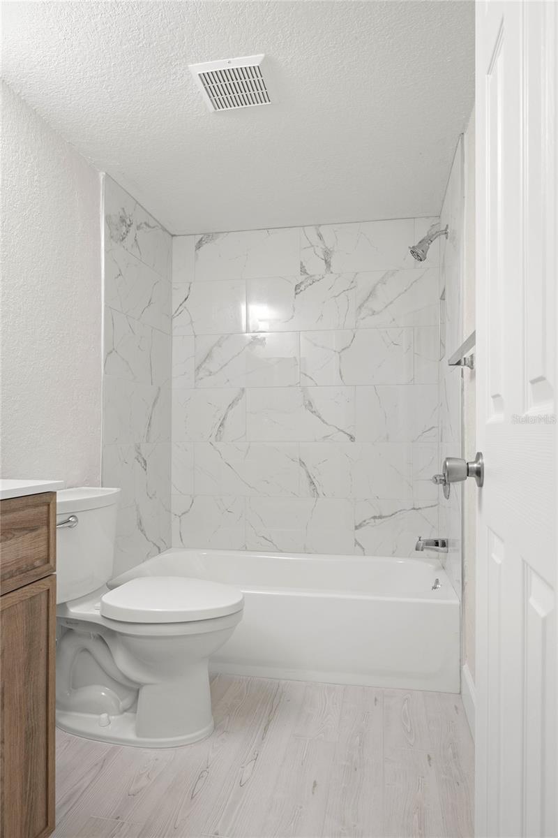 Image 31 of 32 For 5221 Bayshore Boulevard 11