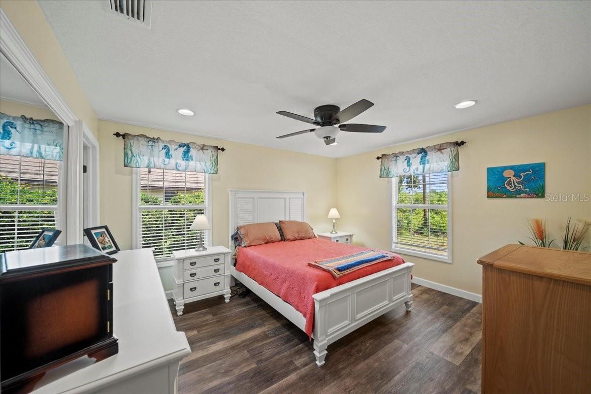 Image 30 of 48 For 41 Lake Link Circle Se