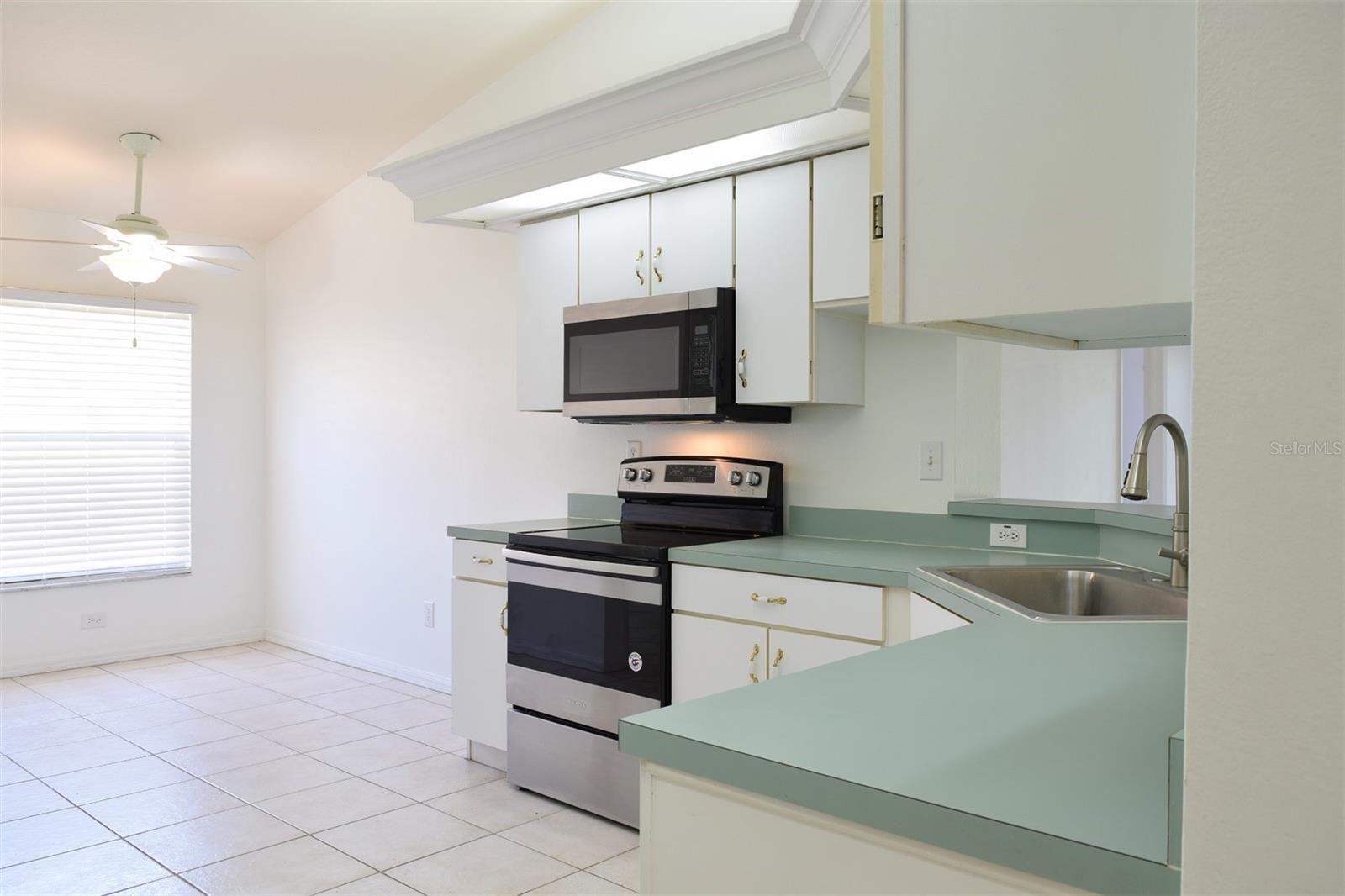 Image 9 of 25 For 1646 Wakefield Drive