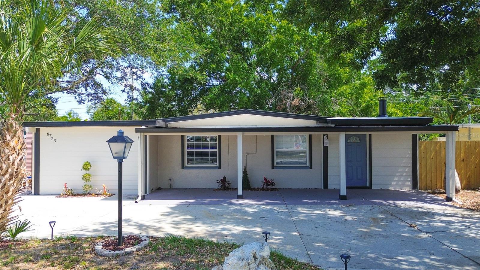 Details for 8723 Magnolia Drive, SEMINOLE, FL 33777