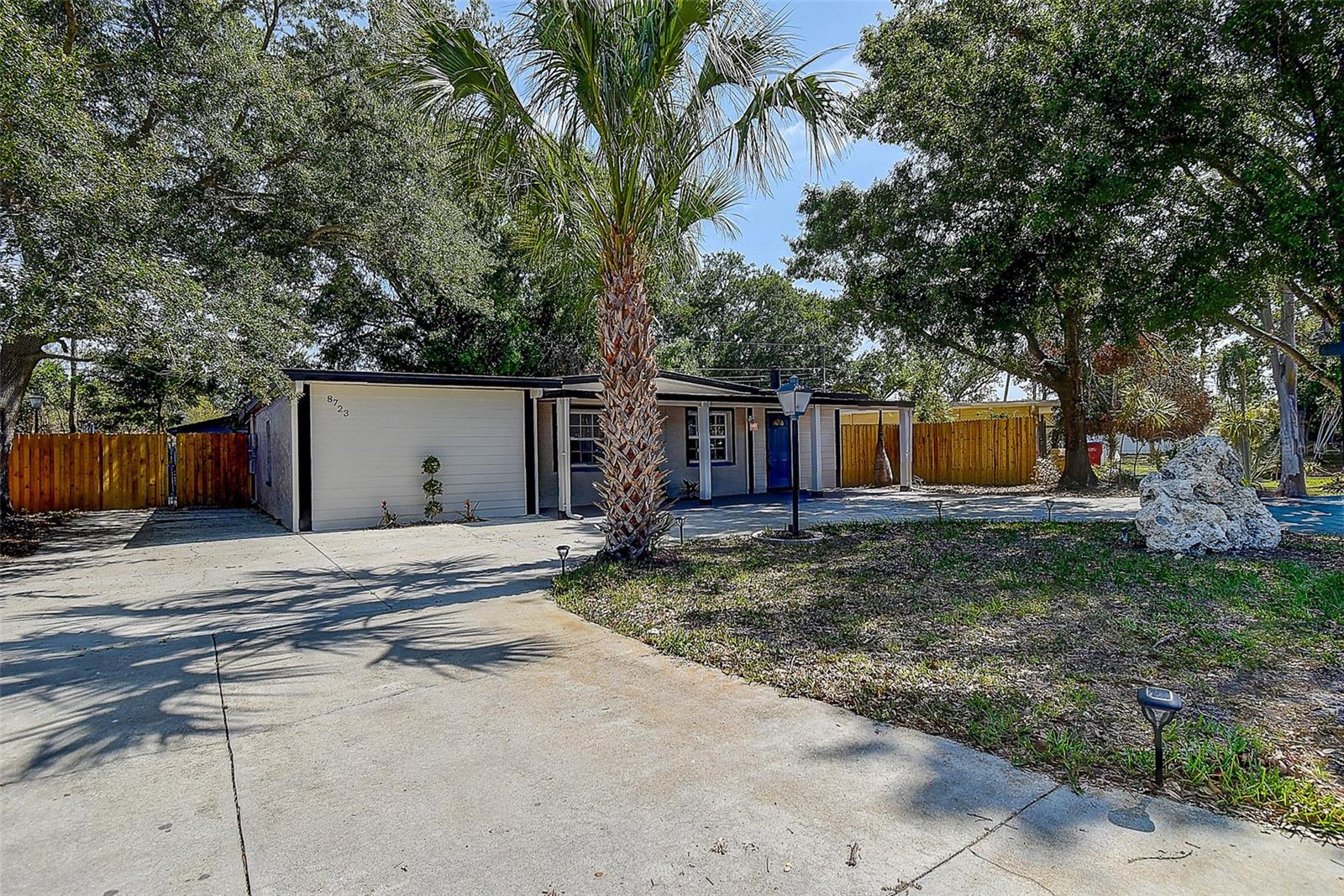 Image 3 of 42 For 8723 Magnolia Drive