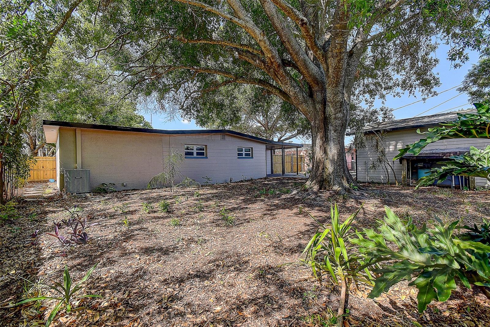 Image 41 of 42 For 8723 Magnolia Drive