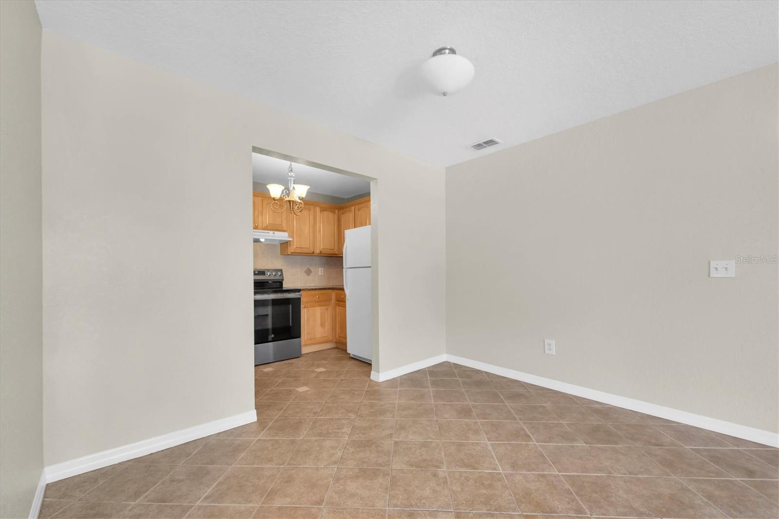 Image 16 of 44 For 6150 Gulfport Boulevard S 306