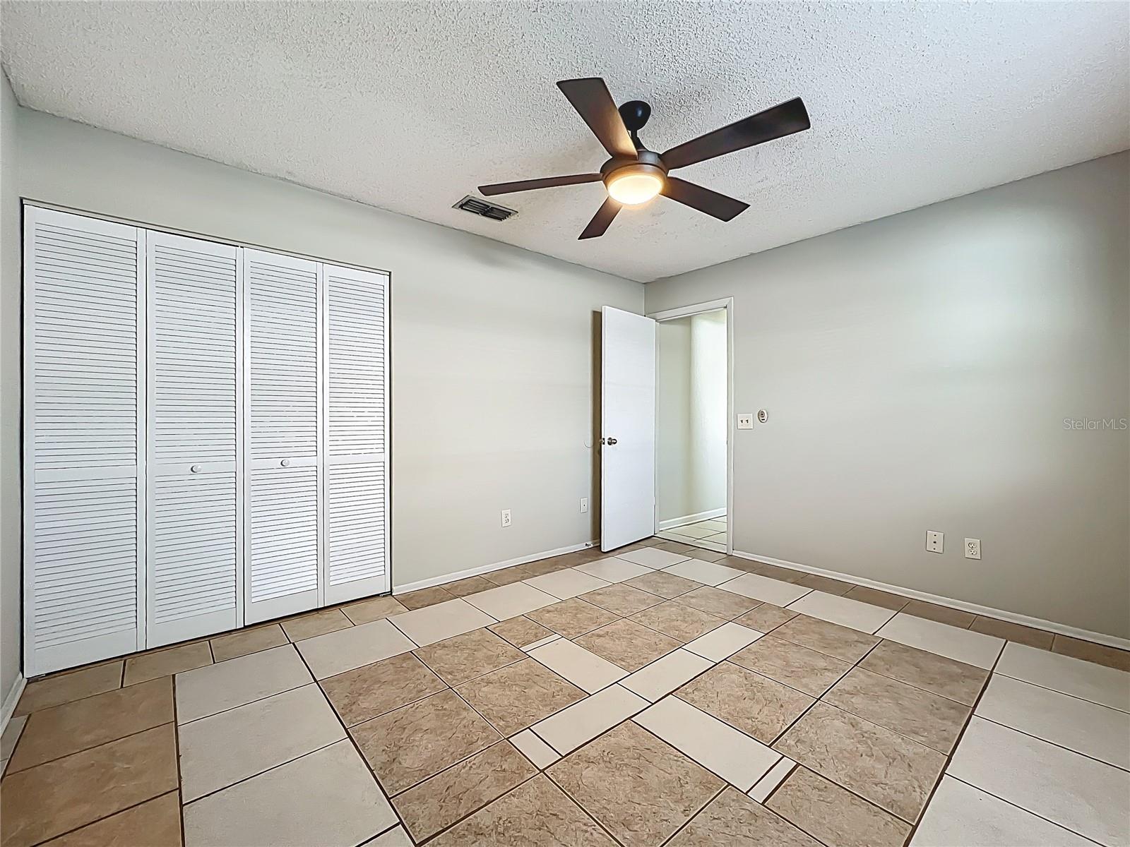 Image 25 of 33 For 1623 Carter Oaks Drive