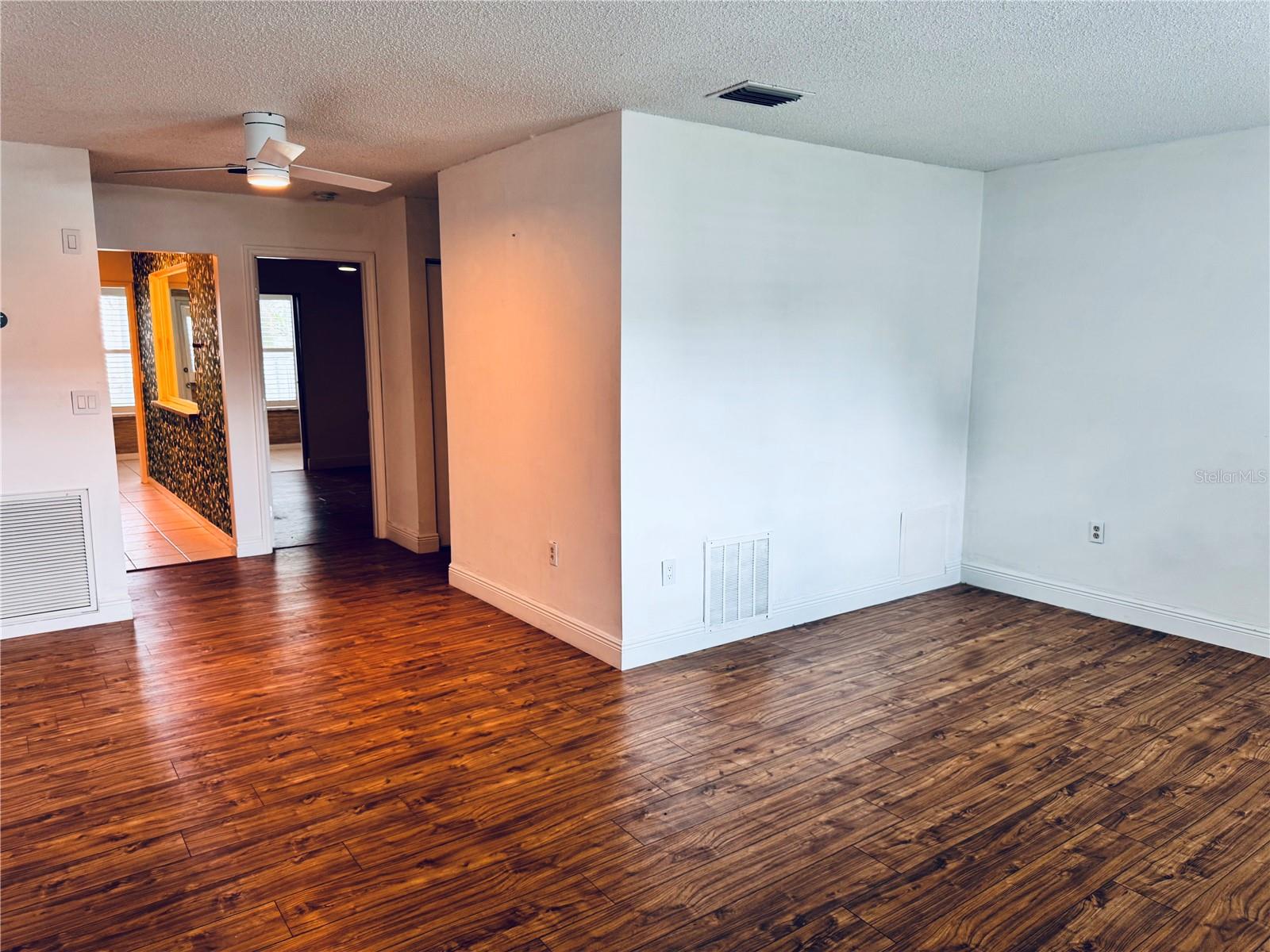 Image 5 of 25 For 5660 80th Street N C101