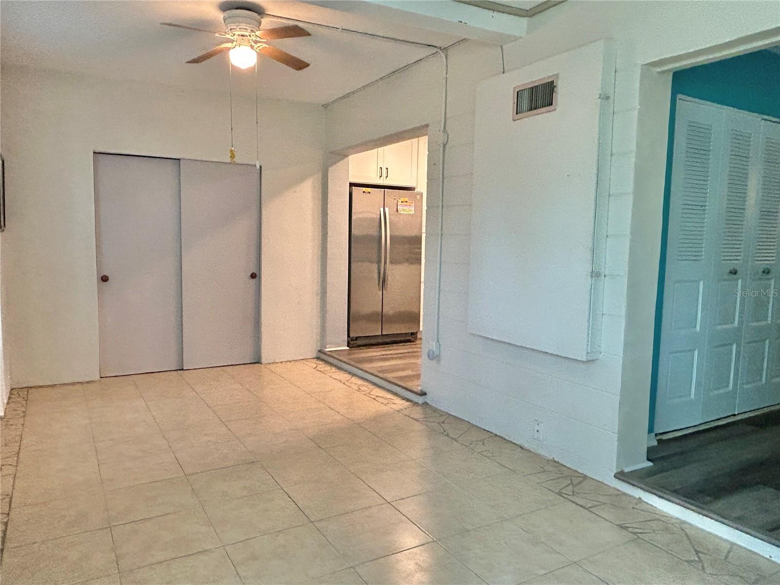 Image 15 of 55 For 2020 World Parkway Boulevard 14