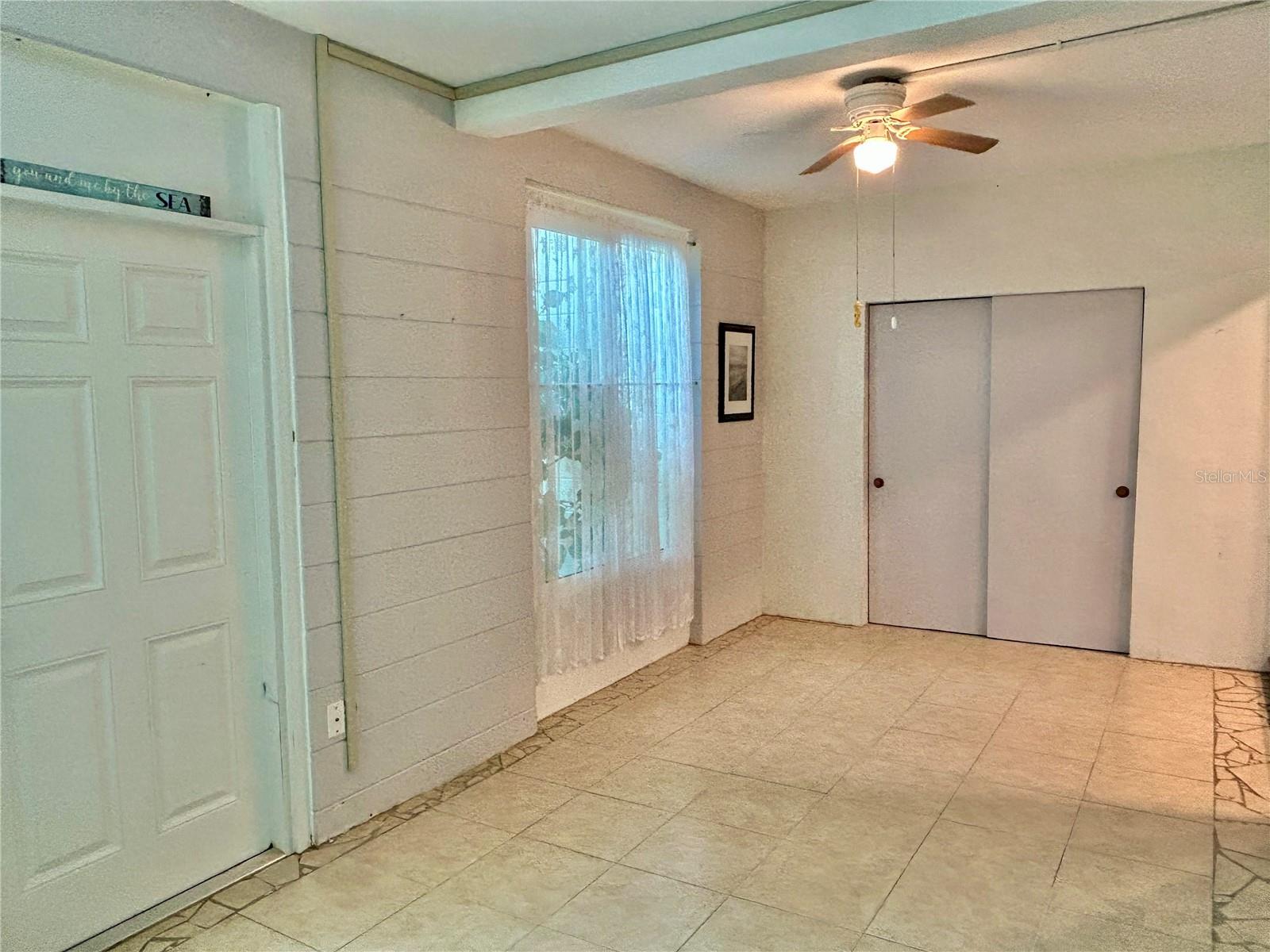 Image 16 of 55 For 2020 World Parkway Boulevard 14
