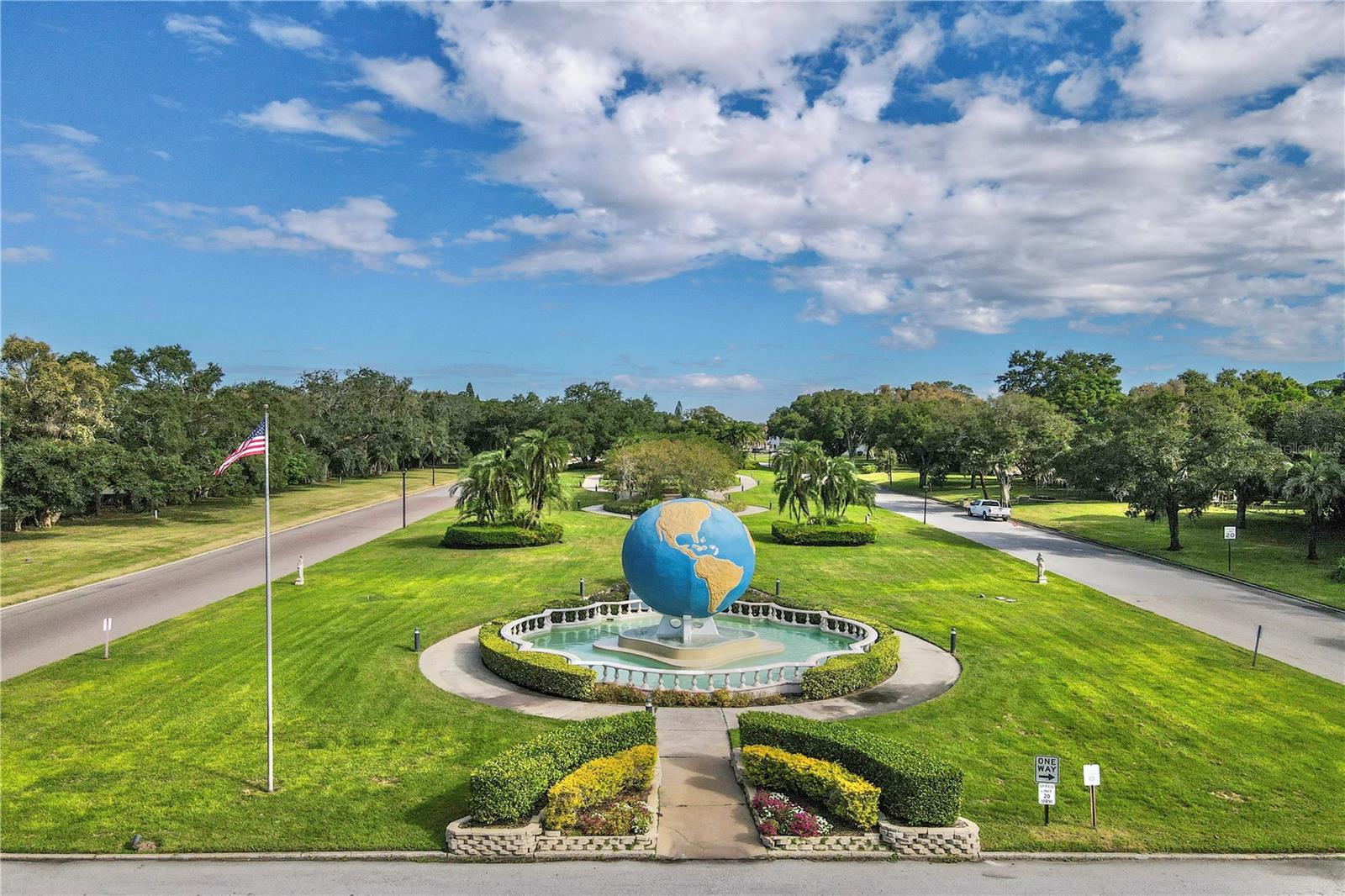 Image 36 of 55 For 2020 World Parkway Boulevard 14