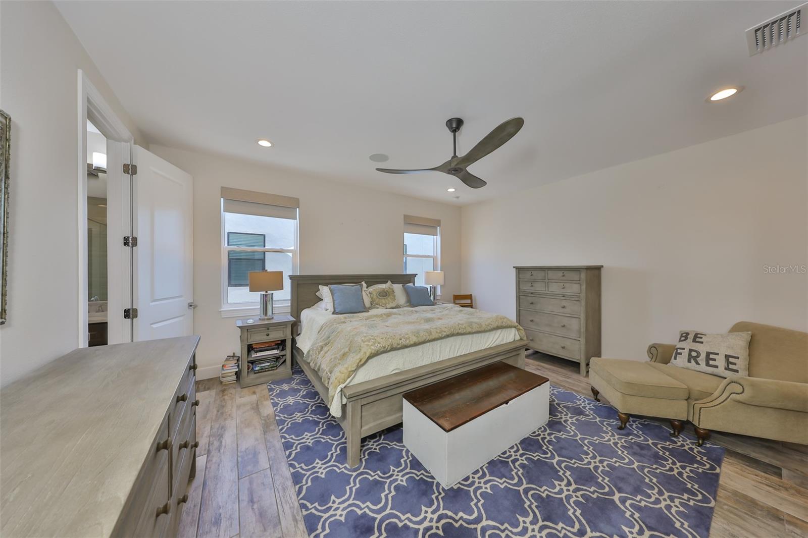 Image 34 of 45 For 4910 Mcelroy Avenue 6