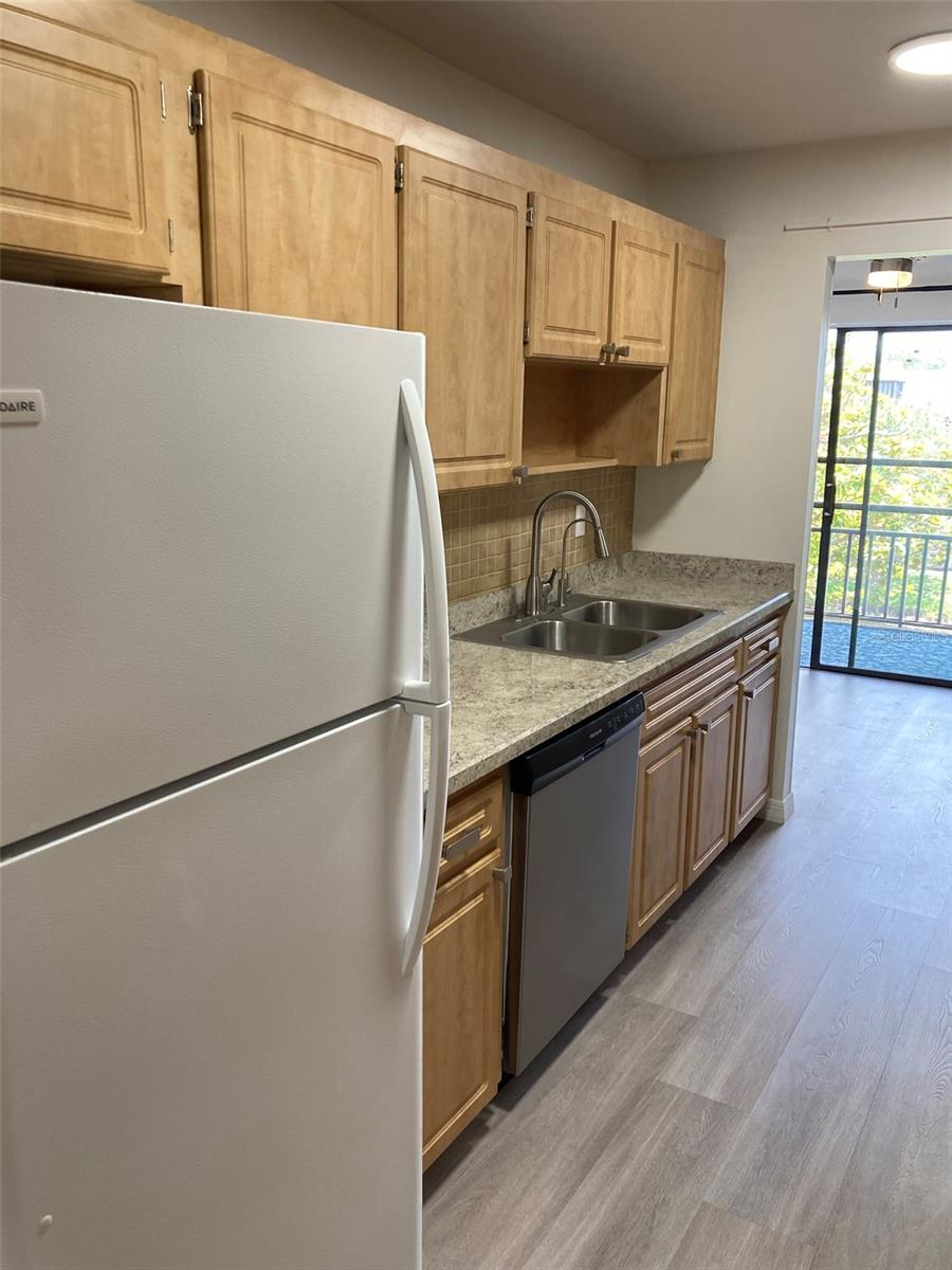 Image 14 of 81 For 7951 58th Avenue N 308