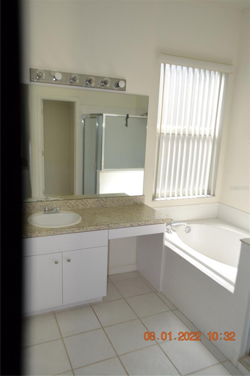 Image 11 of 17 For 10921 Arbor Ridge Drive