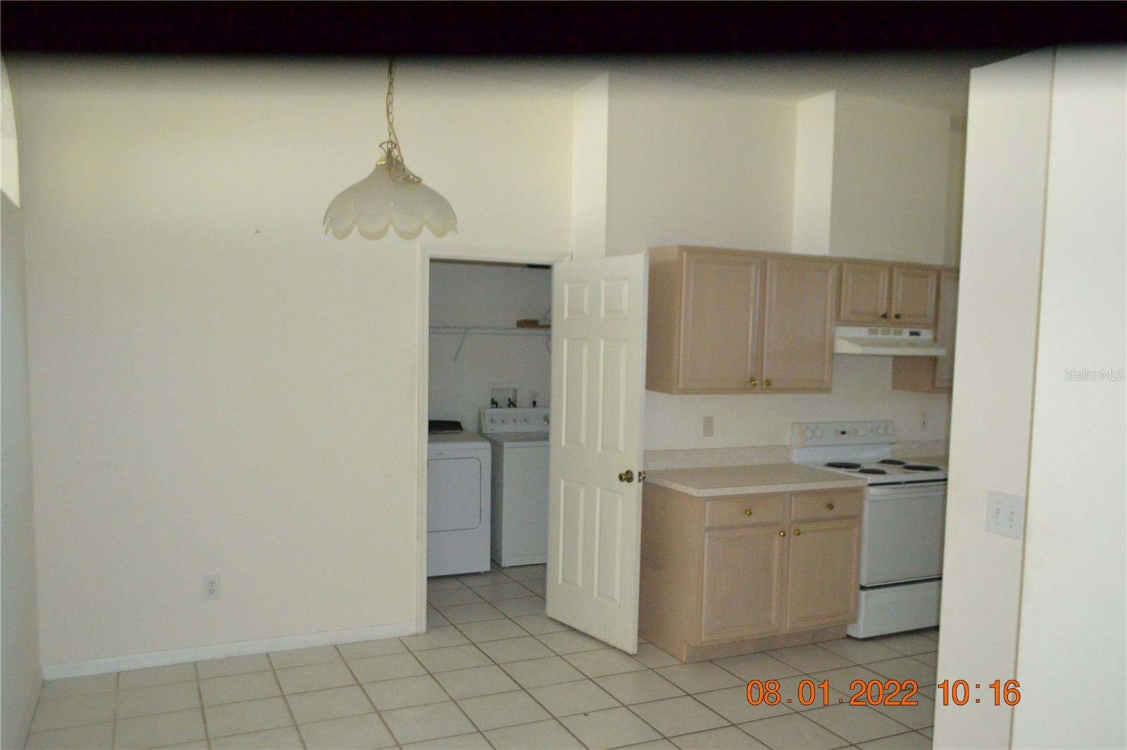 Image 6 of 17 For 10921 Arbor Ridge Drive