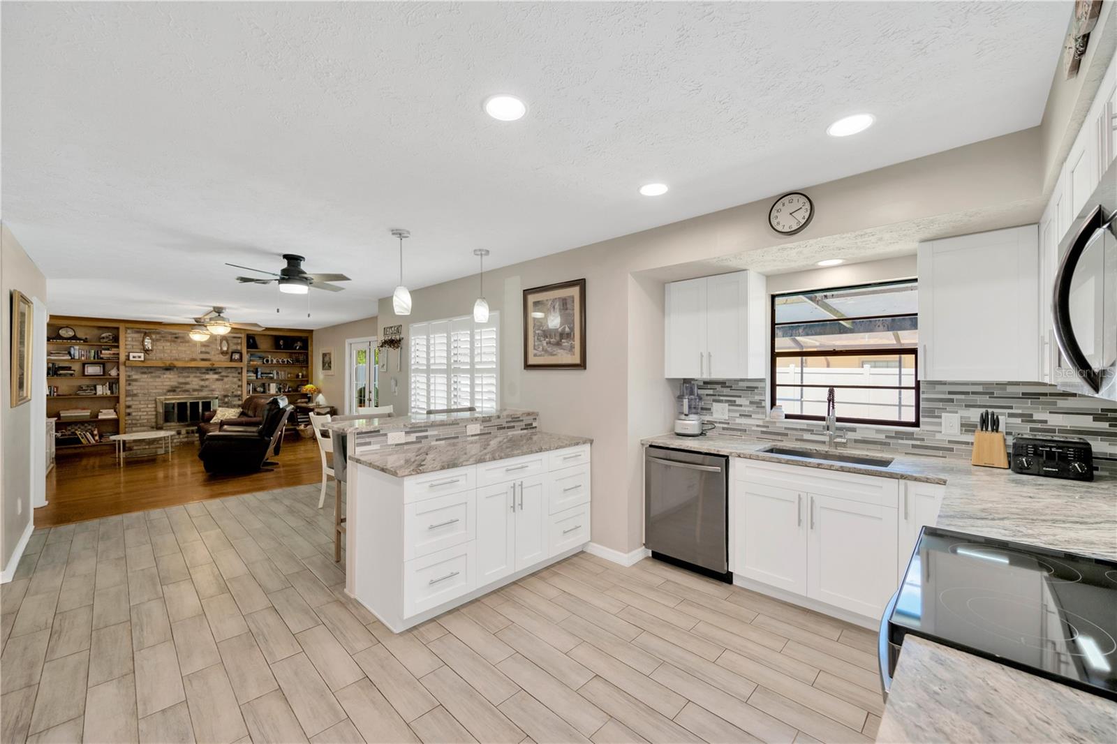 Image 13 of 42 For 701 Millifold Place