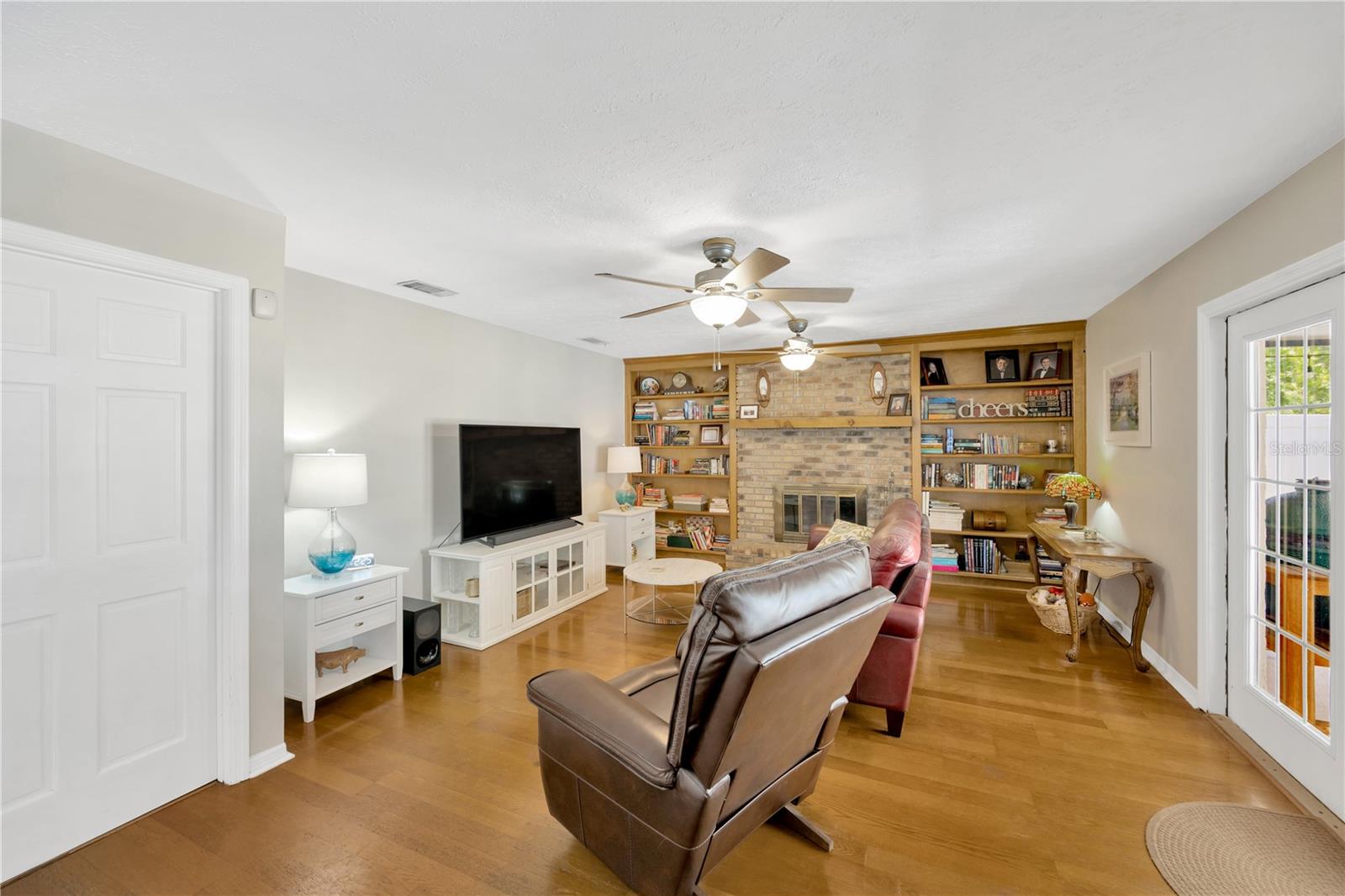 Image 18 of 42 For 701 Millifold Place