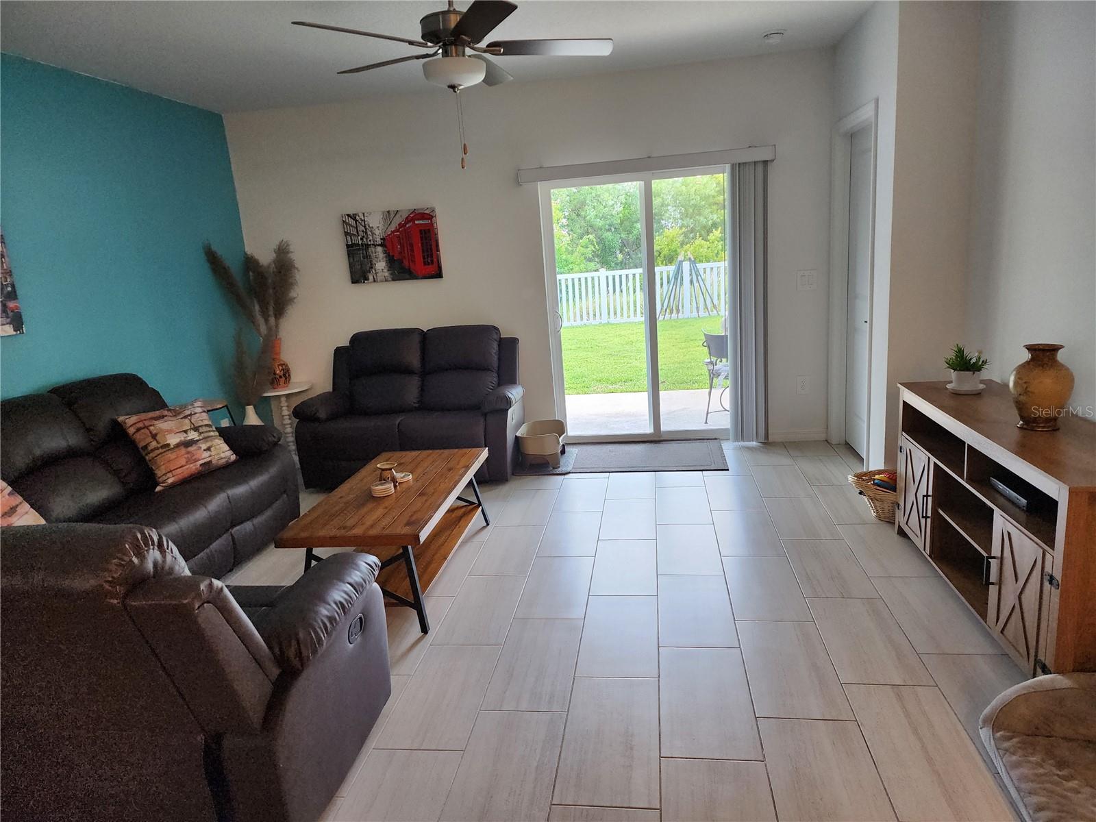 Image 18 of 29 For 12537 Timber Moss Lane