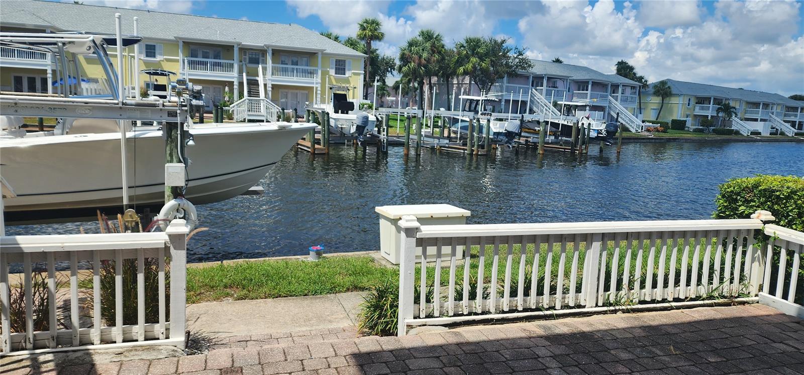Details for 5215 Coquina Key Drive Se B, ST PETERSBURG, FL 33705