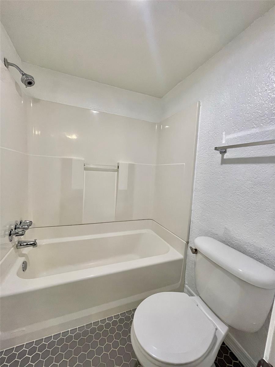 Image 18 of 19 For 212 Church Avenue 303