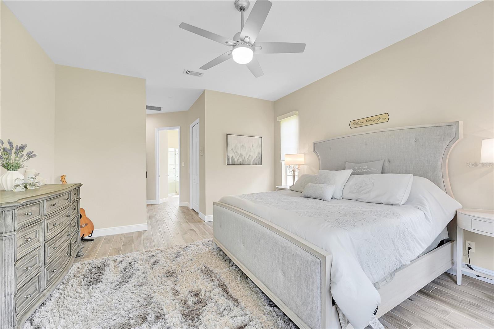 Image 16 of 44 For 9407 Pinebark Court