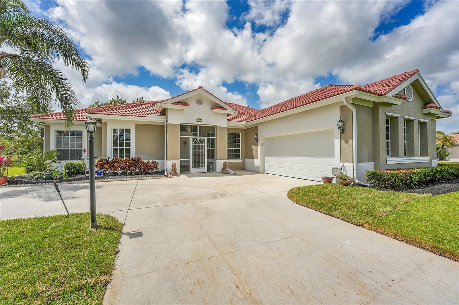 Image 2 of 44 For 9407 Pinebark Court
