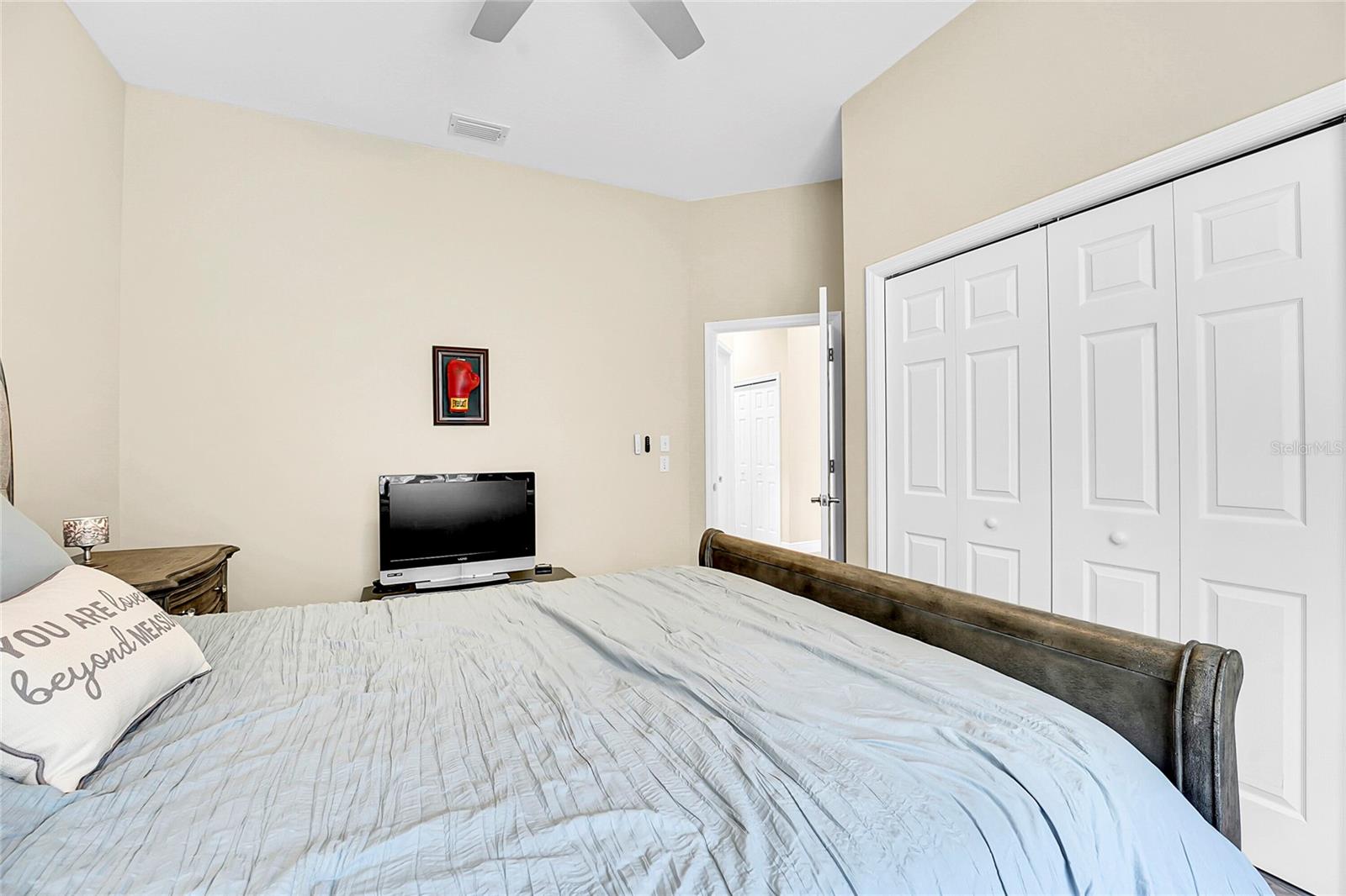 Image 21 of 44 For 9407 Pinebark Court