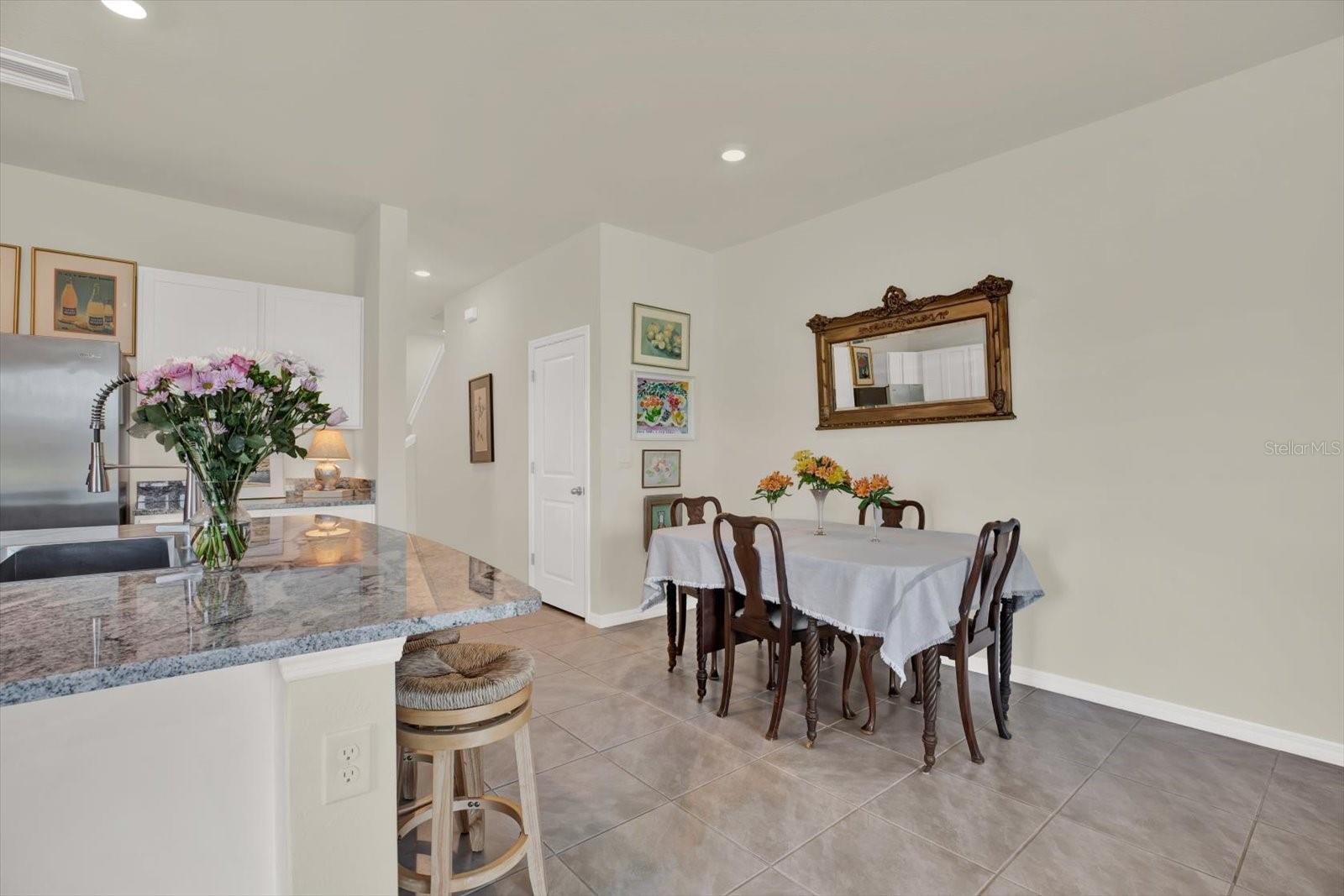 Image 10 of 44 For 33030 Major Oak Drive