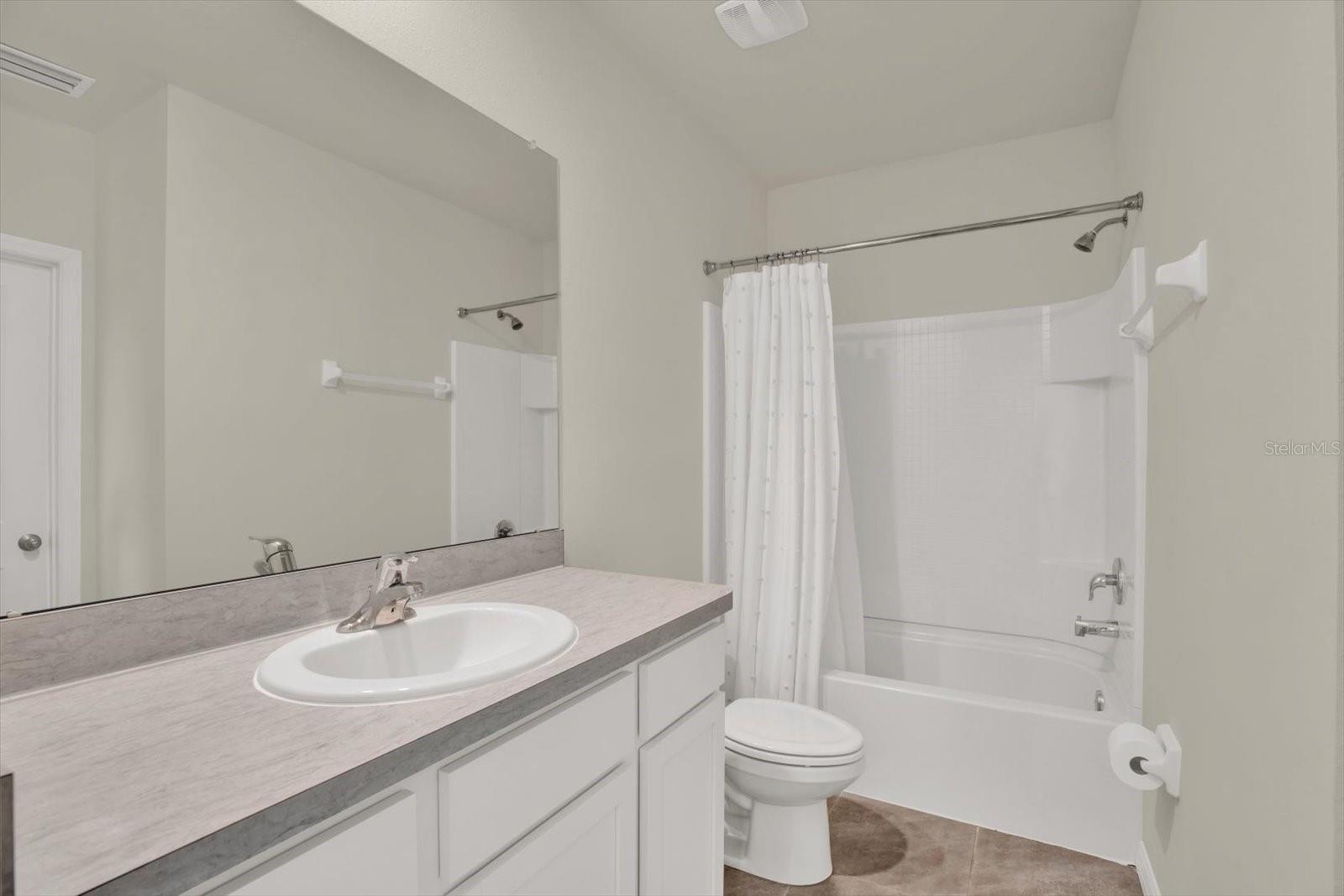 Image 17 of 44 For 33030 Major Oak Drive