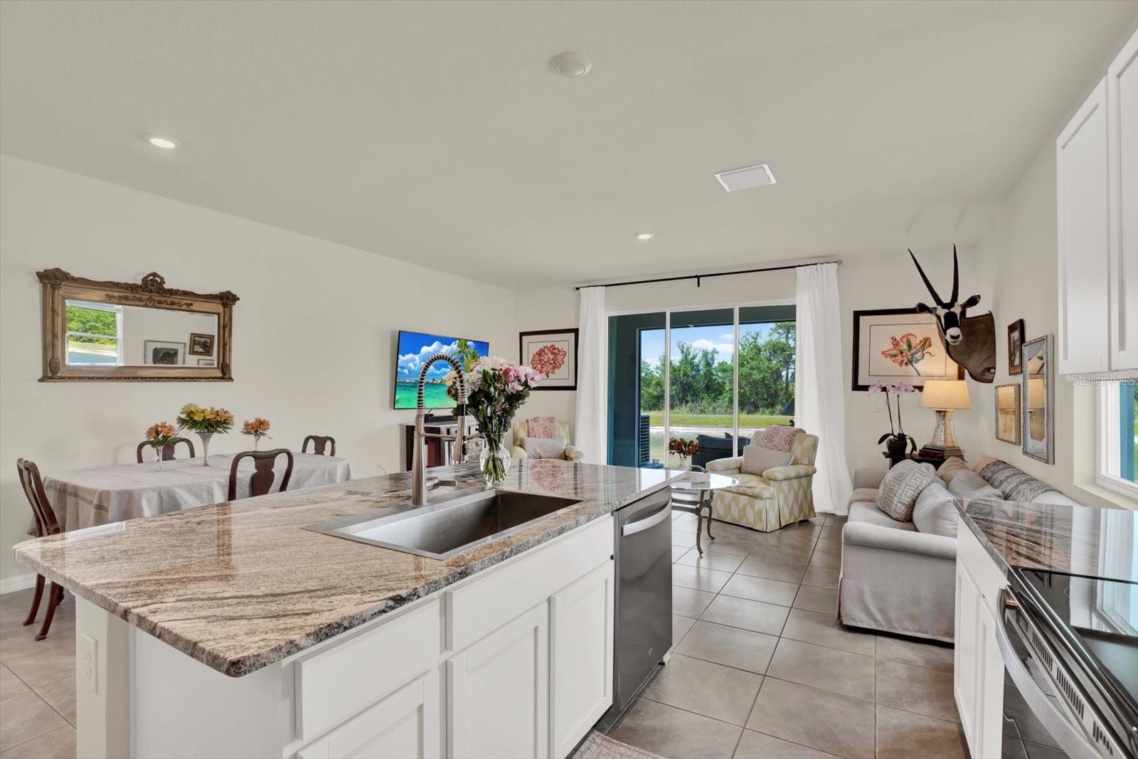 Image 6 of 44 For 33030 Major Oak Drive