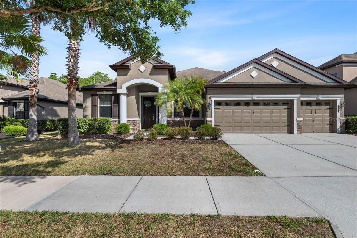 Details for 7911 Hampton Lake Drive, TAMPA, FL 33647